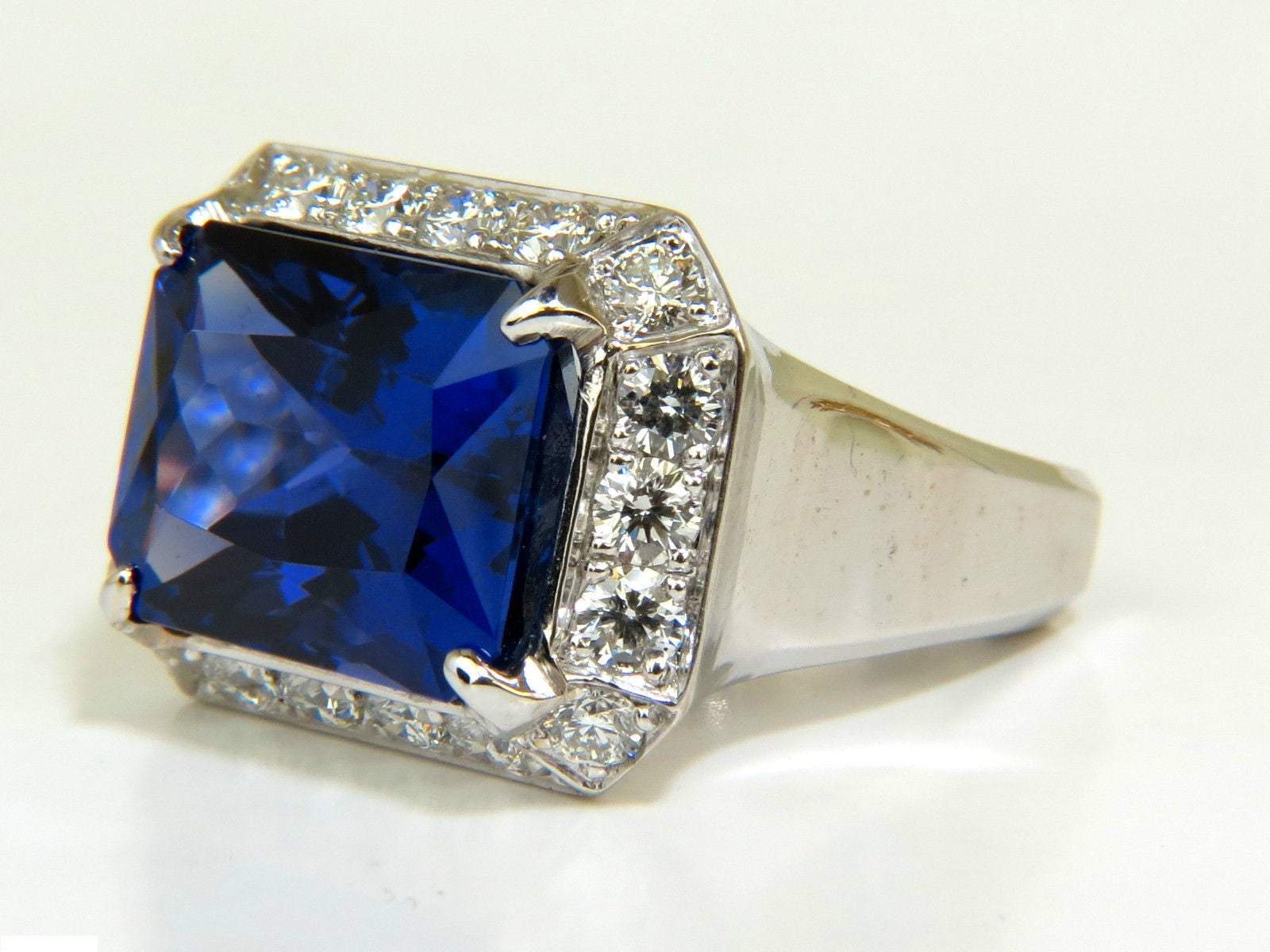 15.06CT GIA Certified Natural Tanzanite Diamond Ring in 18K Gold - A+ D Block Color | Luxury Engagement, Anniversary & Special Occasion Jewelry Gift