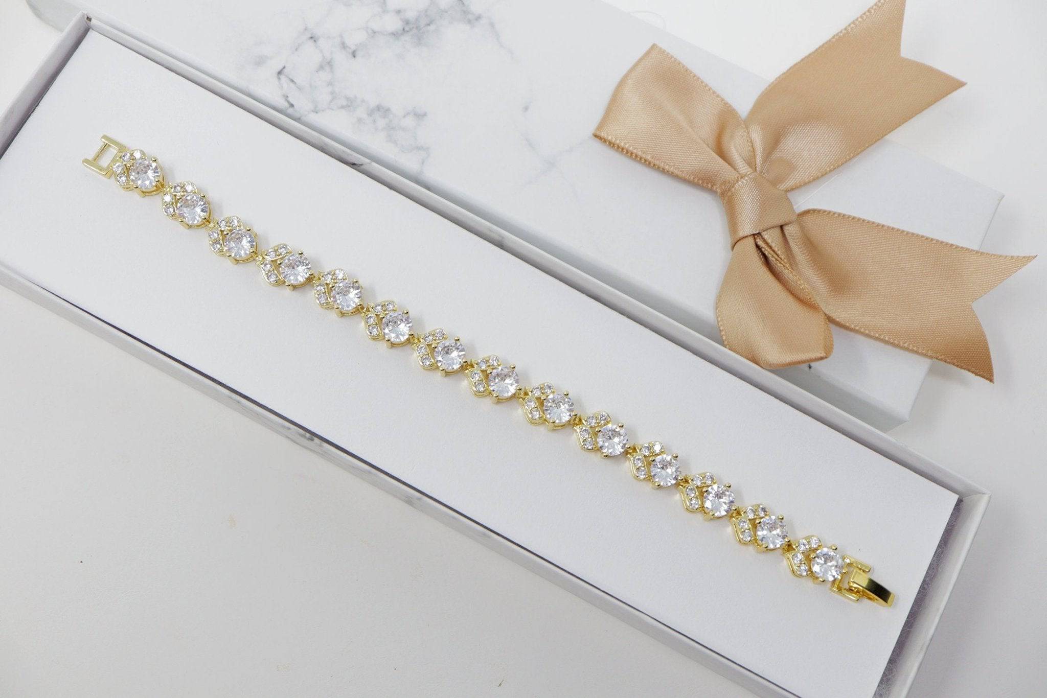 Elegant Cubic Zirconia Drop Bracelet - Diamond-like Wedding Bracelet for Women | Perfect Bridesmaid Gift, Bride Jewelry & Bridal Accessories | Ideal for Weddings, Anniversaries and Special Occasions