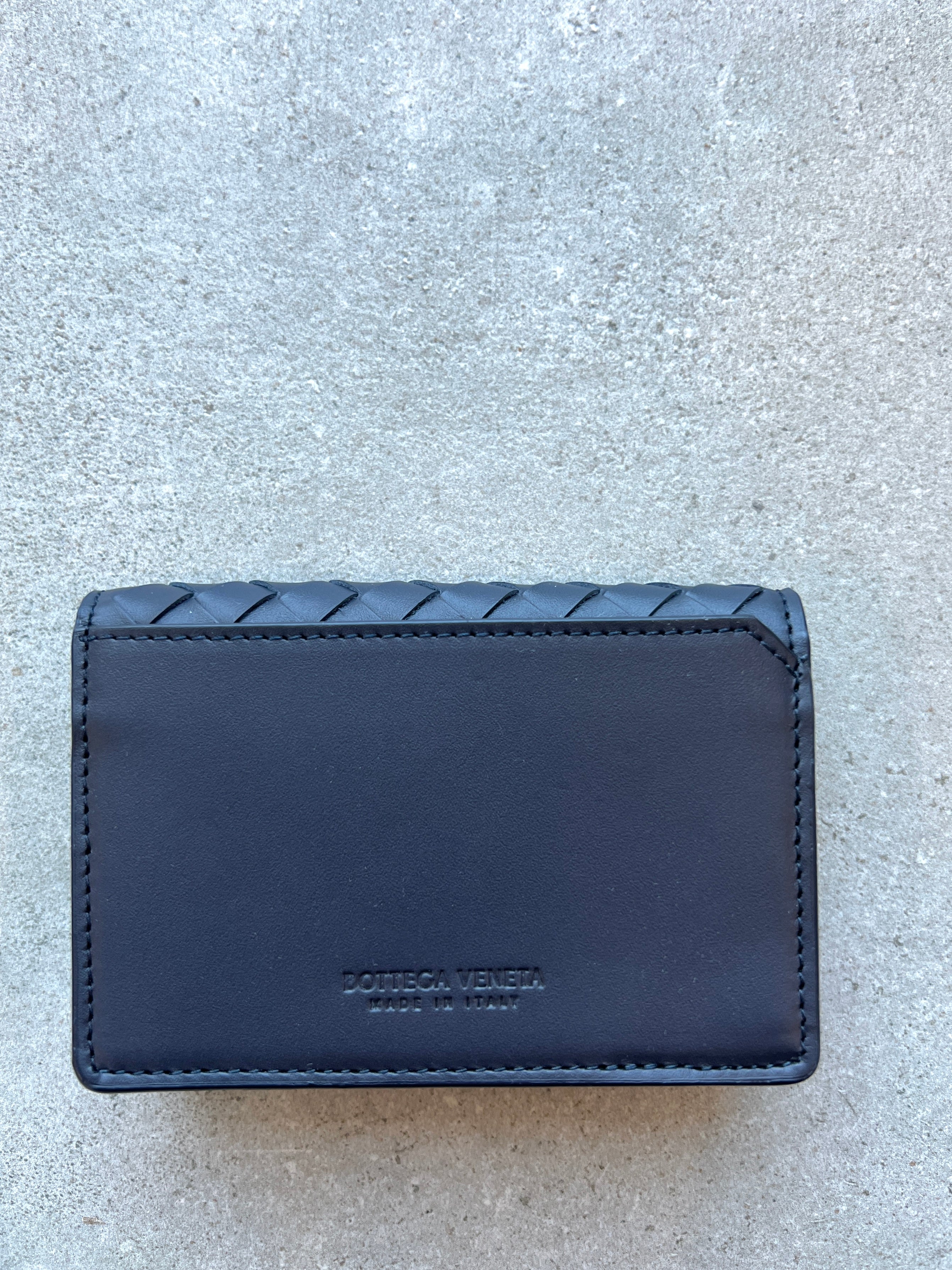 Premium Piccolo Business Card Holder - Slim & Durable Metal Card Case for Professionals - Perfect for Networking, Meetings, and Corporate Events