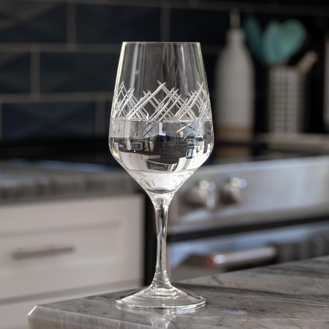 Argyle 19.5oz All Purpose Wine Glasses Set of 2 - Perfect for Red Wine, White Wine, Cocktails & Water - Elegant Stemware for Dinner Parties, Weddings & Home Entertaining