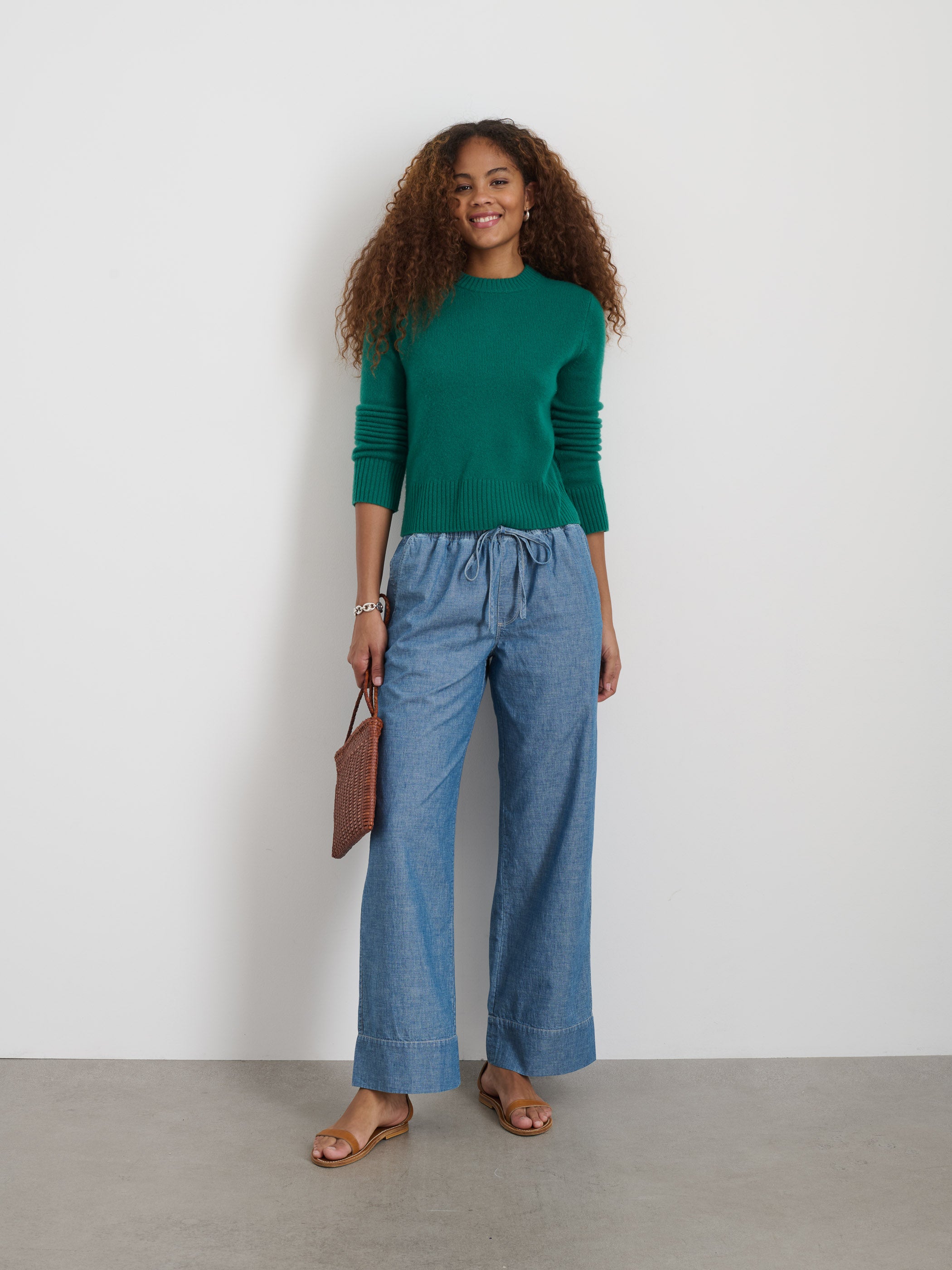 Premium Michelle Cashmere Crewneck Sweater for Women - Soft & Cozy Winter Pullover - Perfect for Office, Travel & Casual Outfits