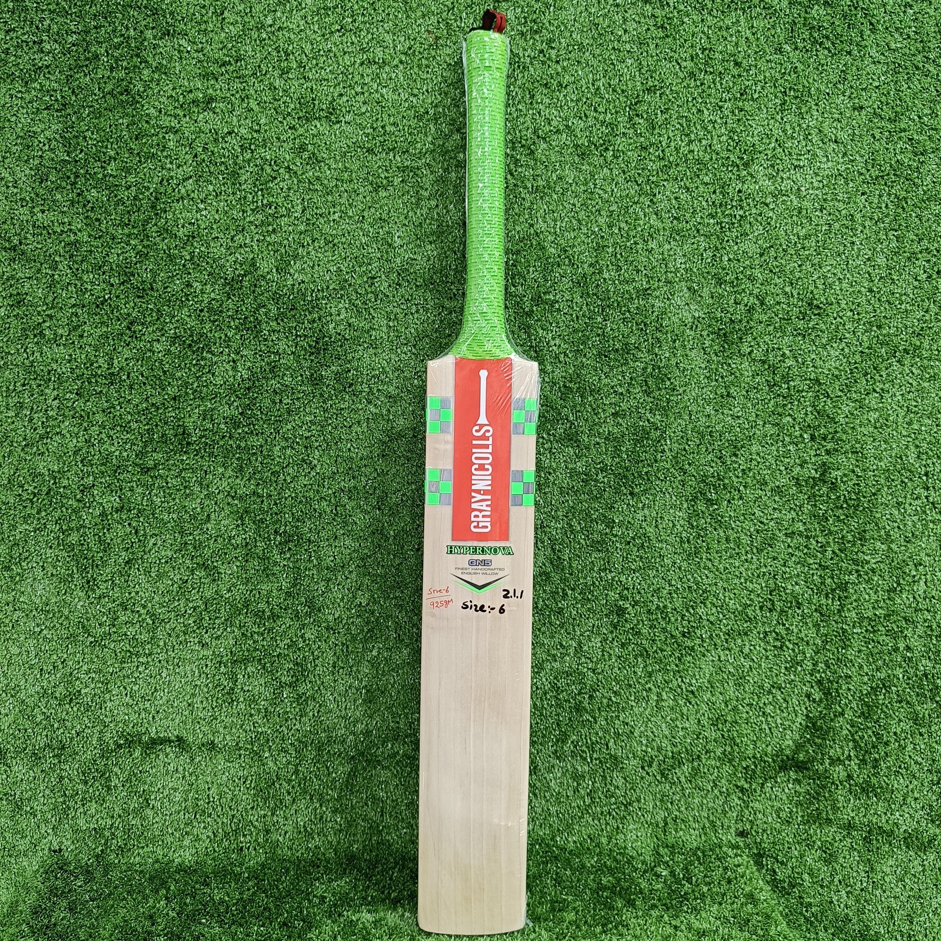 Gray Nicolls 5 HyperNova Junior/Youth Limited Edition English Willow Cricket Bat - Perfect for Young Cricket Players & Training Sessions