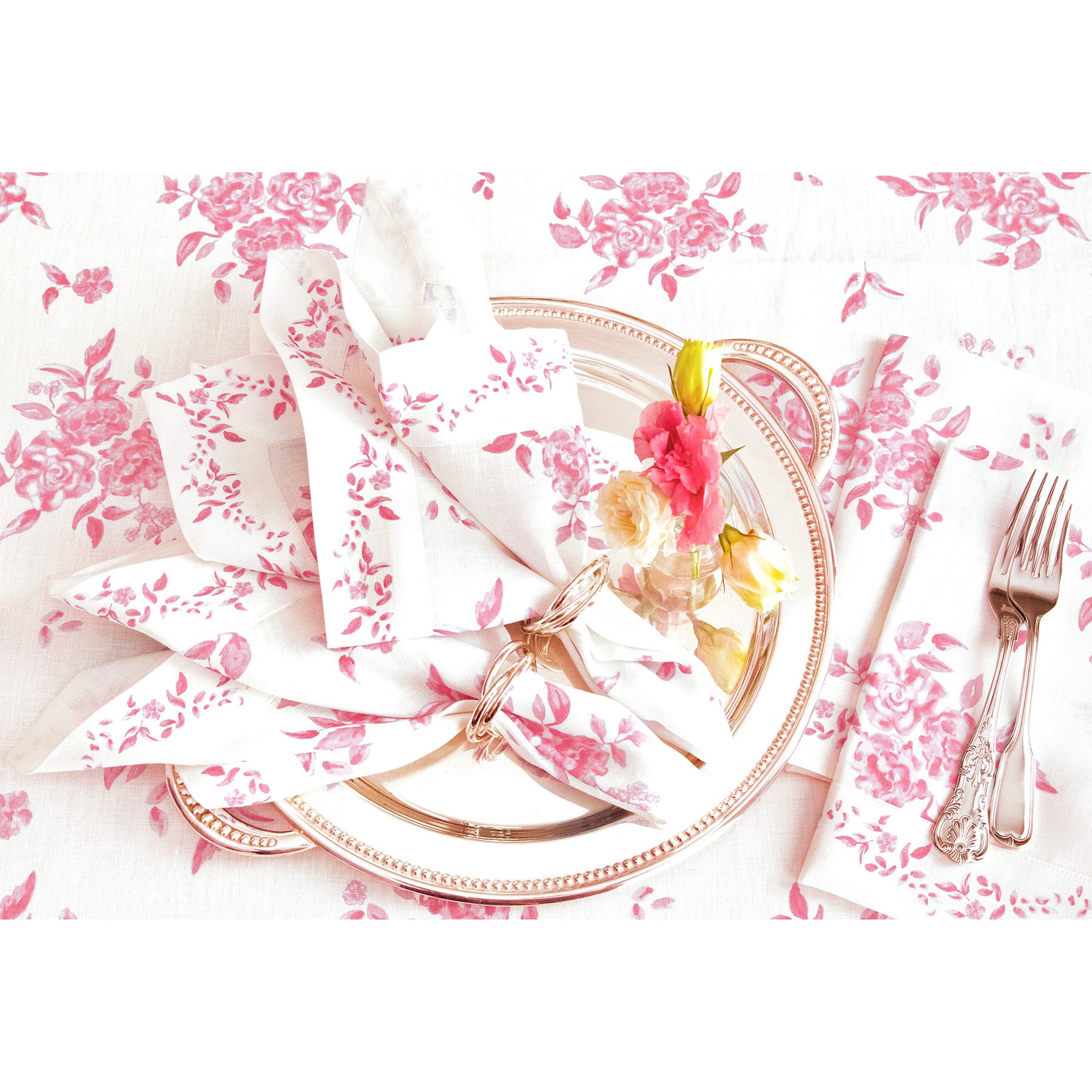 Jolie Fleur Floral Printed Napkins - Set of 4 Premium Cotton Dinner Napkins for Elegant Dining & Party Decor