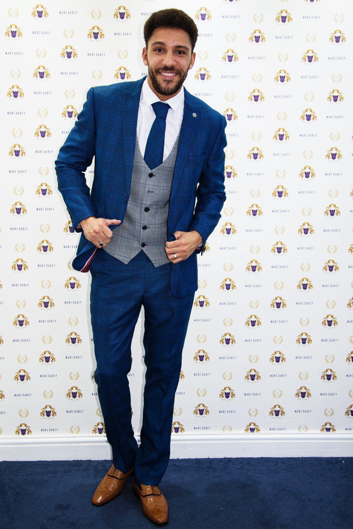 Emmerdale's Jay Kontzle (Billy Fletcher) in Stylish Jerry Check Suit - Perfect for Cosplay, Halloween & TV Show Events