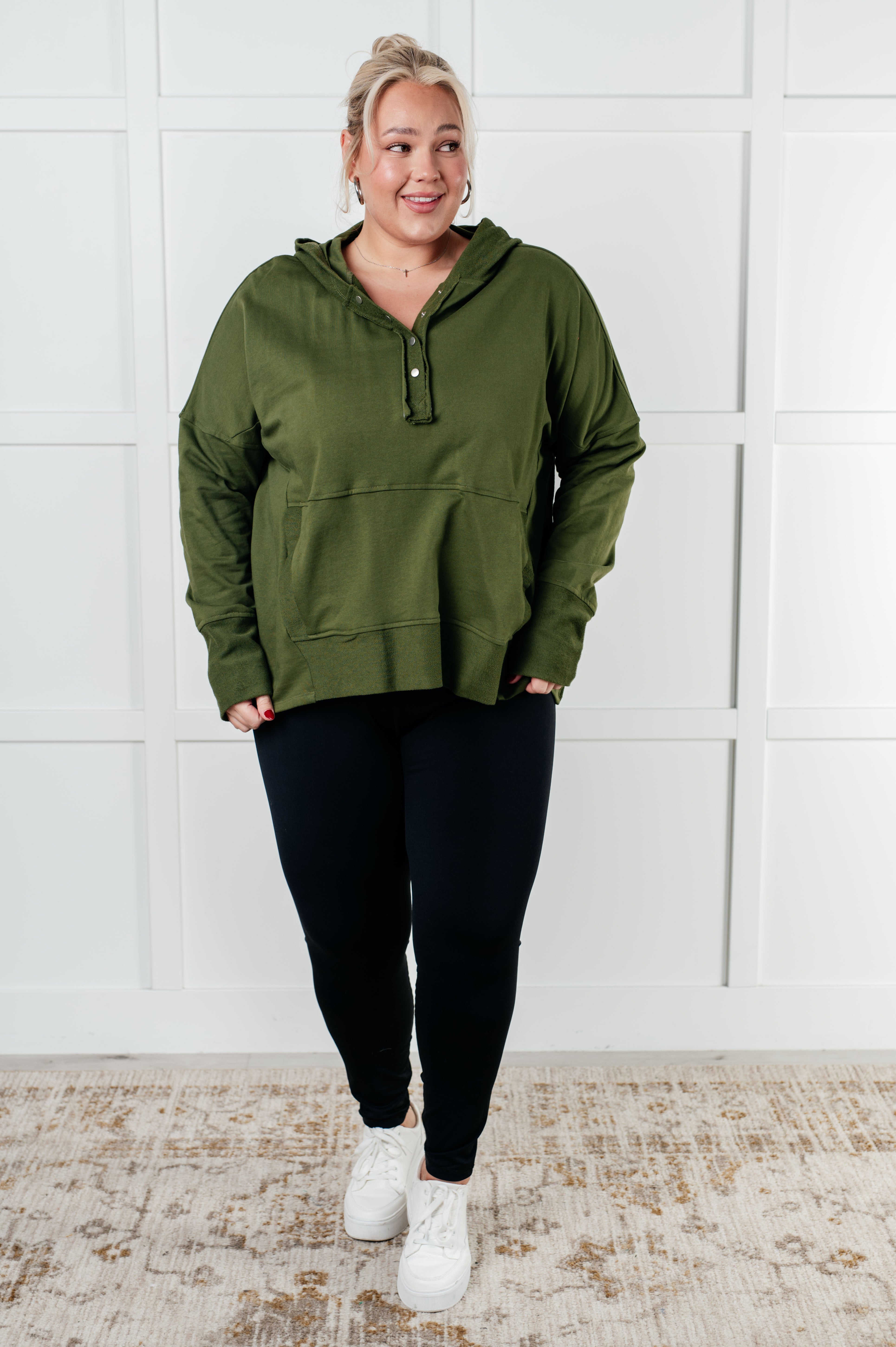 Simple Snug Snap Hooded Pullover - Cozy Fleece Jacket for Women & Men | Perfect for Outdoor Activities, Casual Wear & Layering