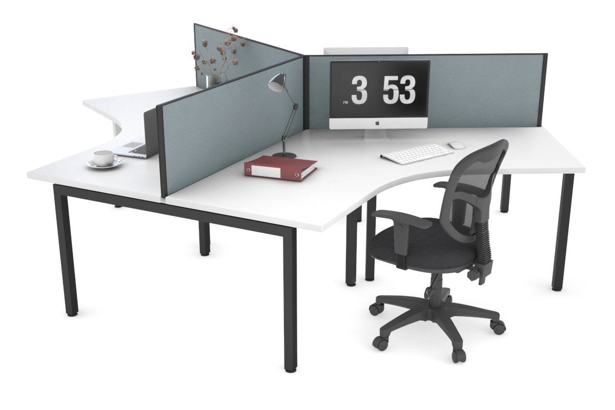 Quadro Square Legs 3-Person 120° Office Workstation - Modular Desk System for Collaborative Workspaces & Team Projects