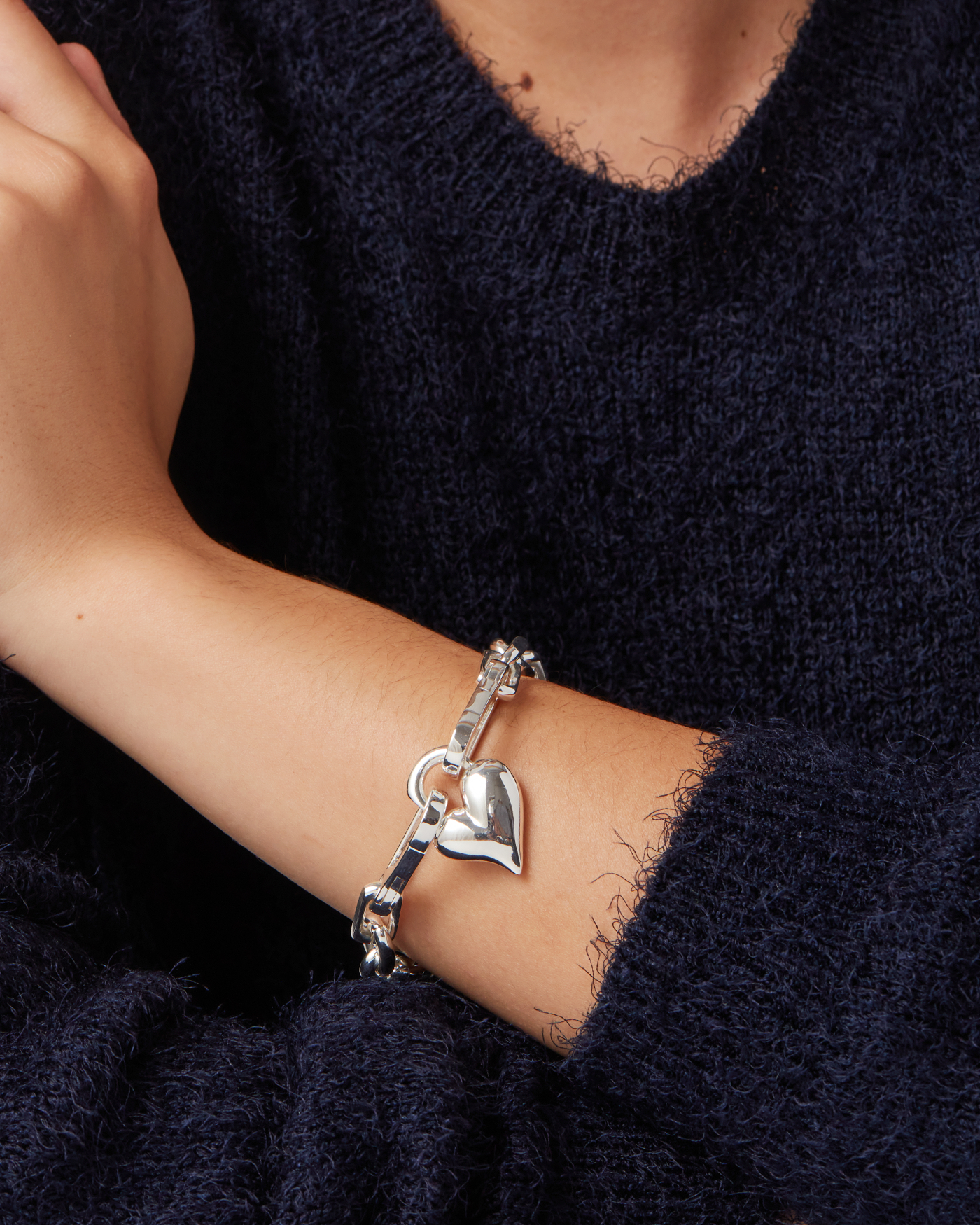Heart Padlock Chain Bracelet - Stylish Love Jewelry for Women - Perfect for Valentine's Day, Anniversaries & Romantic Gifts