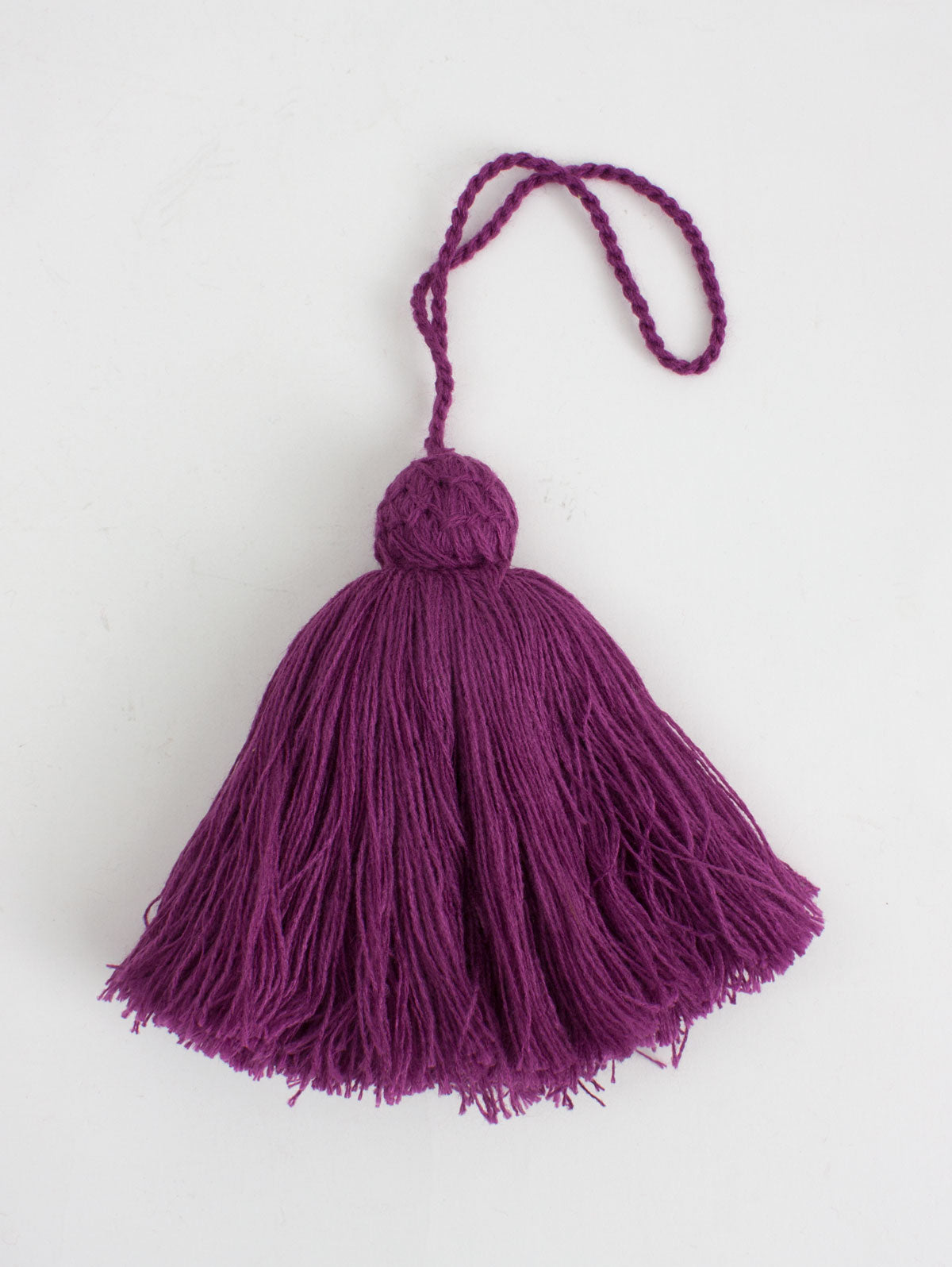 Large Decorative Giant Tassels for Home Decor, Party Supplies, and DIY Crafts - Perfect for Wall Hangings, Gift Wrapping, and Event Decorations