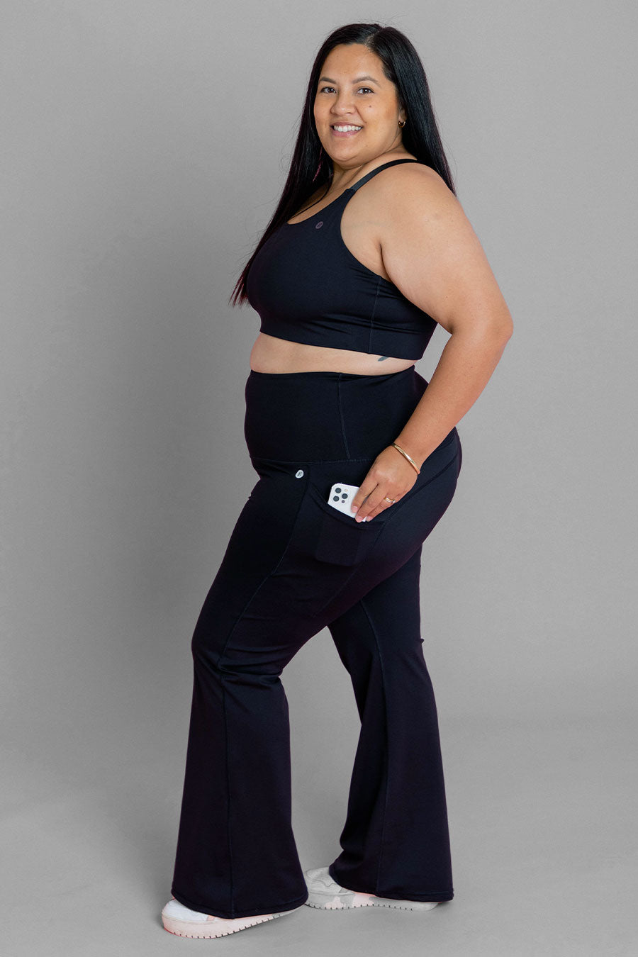 Thermal Flare Pocket Leggings for Women - High Waisted Warm Winter Yoga Pants with Side Pockets - Black - Perfect for Yoga, Running, Gym & Lounge Wear
