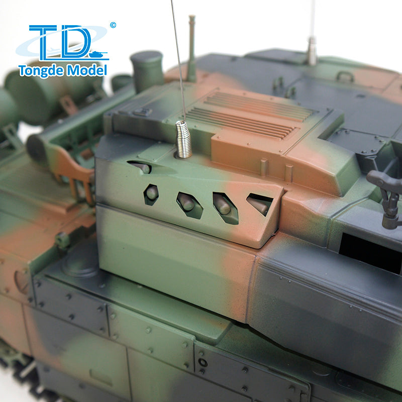 1/16 Scale RC Military Tank Model - H2408 Leclerc Battle Tank with Metal Wheels, Gearbox, Infrared BB Barrel, Recoil & Smoke Effects | Remote Control Toy for Collectors & Battle Simulation Enthusiasts | Perfect for Outdoor Play, War Games & Display