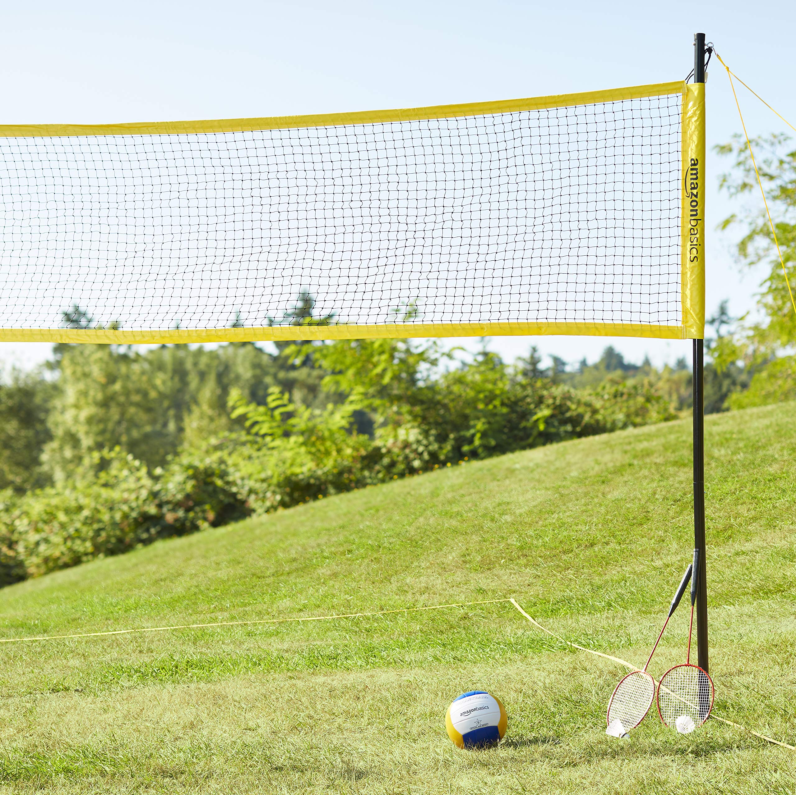 Amazon Basics Outdoor Volleyball and Badminton Combo Set with Net, Poles & Accessories - Perfect for Beach, Backyard, Park & Family Fun Activities