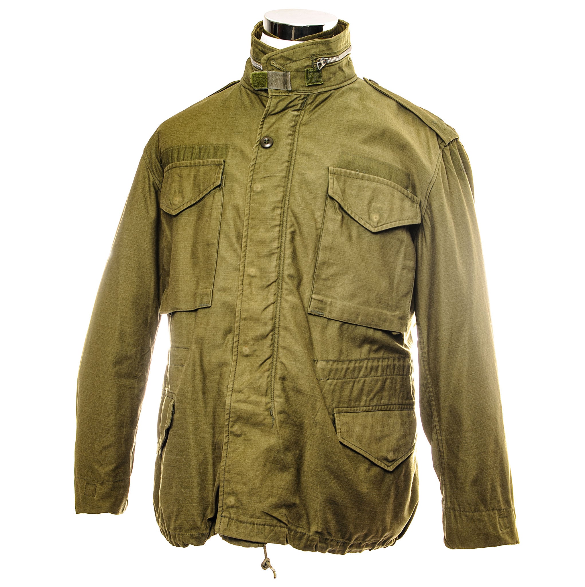 US Army M-1965 M65 Field Jacket - Vietnam War Era - Medium Short Size - Vintage Military Outerwear for Outdoor Adventures & Historical Reenactments