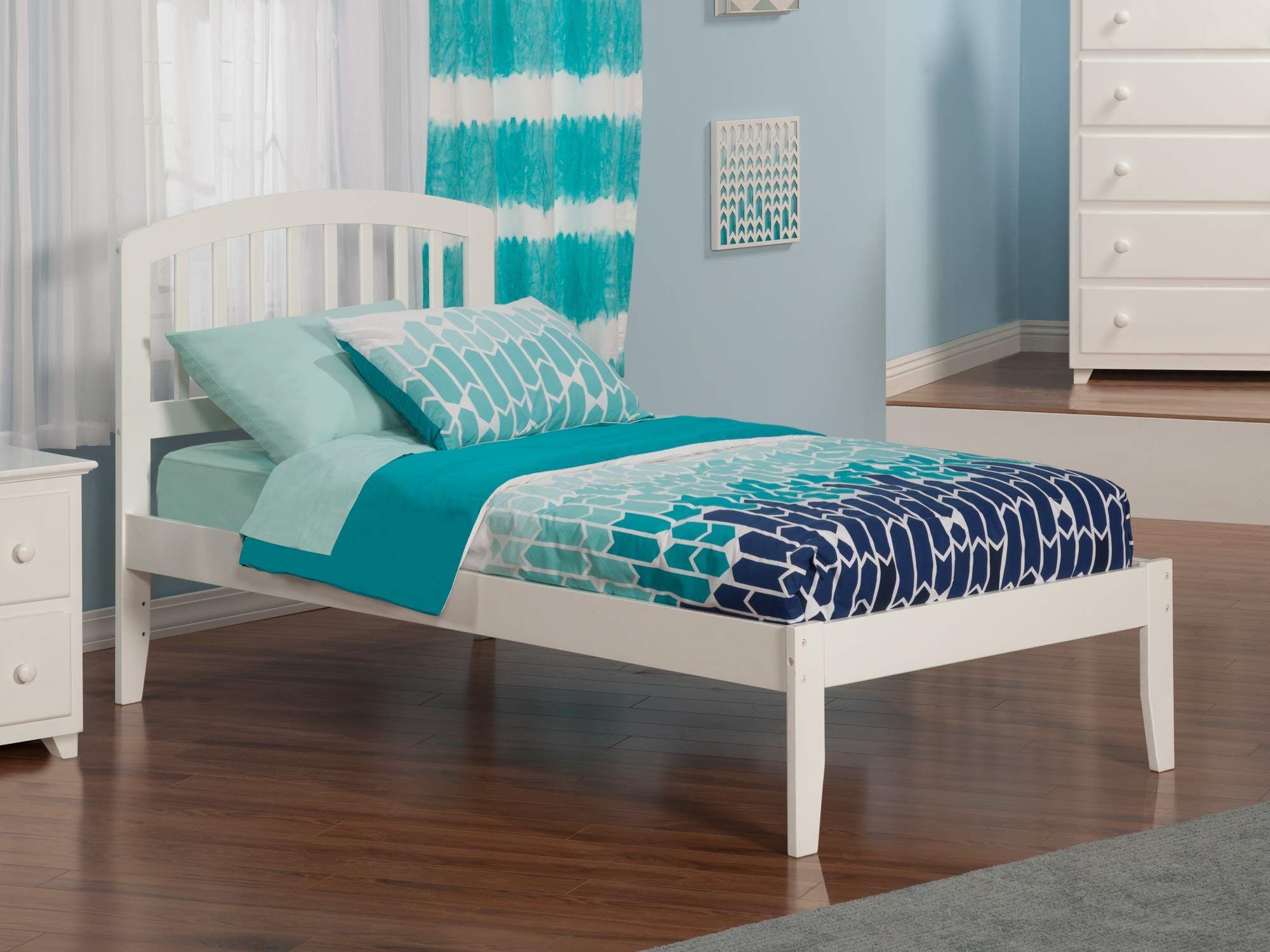 Atlantic Furniture AR8811002 Richmond Twin XL Platform Bed with Open Foot Board - White | Modern Minimalist Bed Frame for Small Spaces, Kids & Guest Rooms