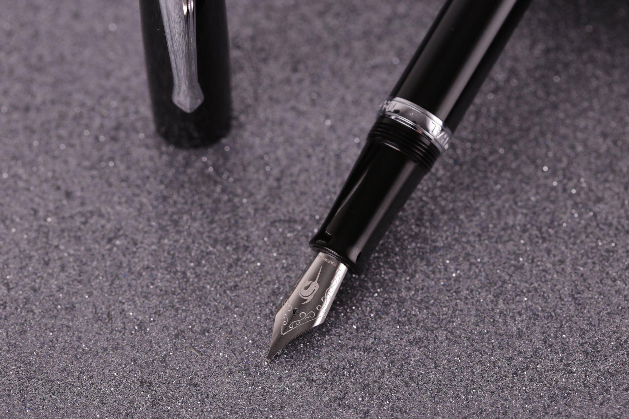 Nahvalur (Narwhal) Original Black Fountain Pen with Premium Leather Pen Sleeve - Luxury Writing Instrument for Professionals, Calligraphy & Gift Giving