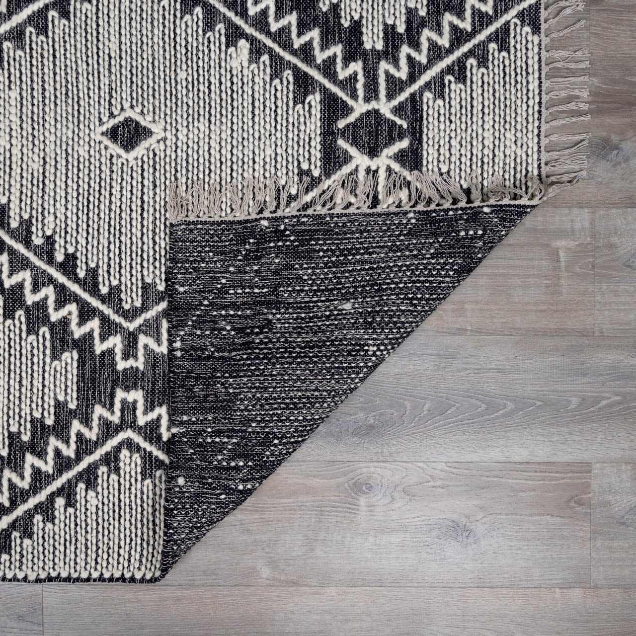 Bohemian Global Style Hauteloom Brownhills Area Rug 5' x 7'6