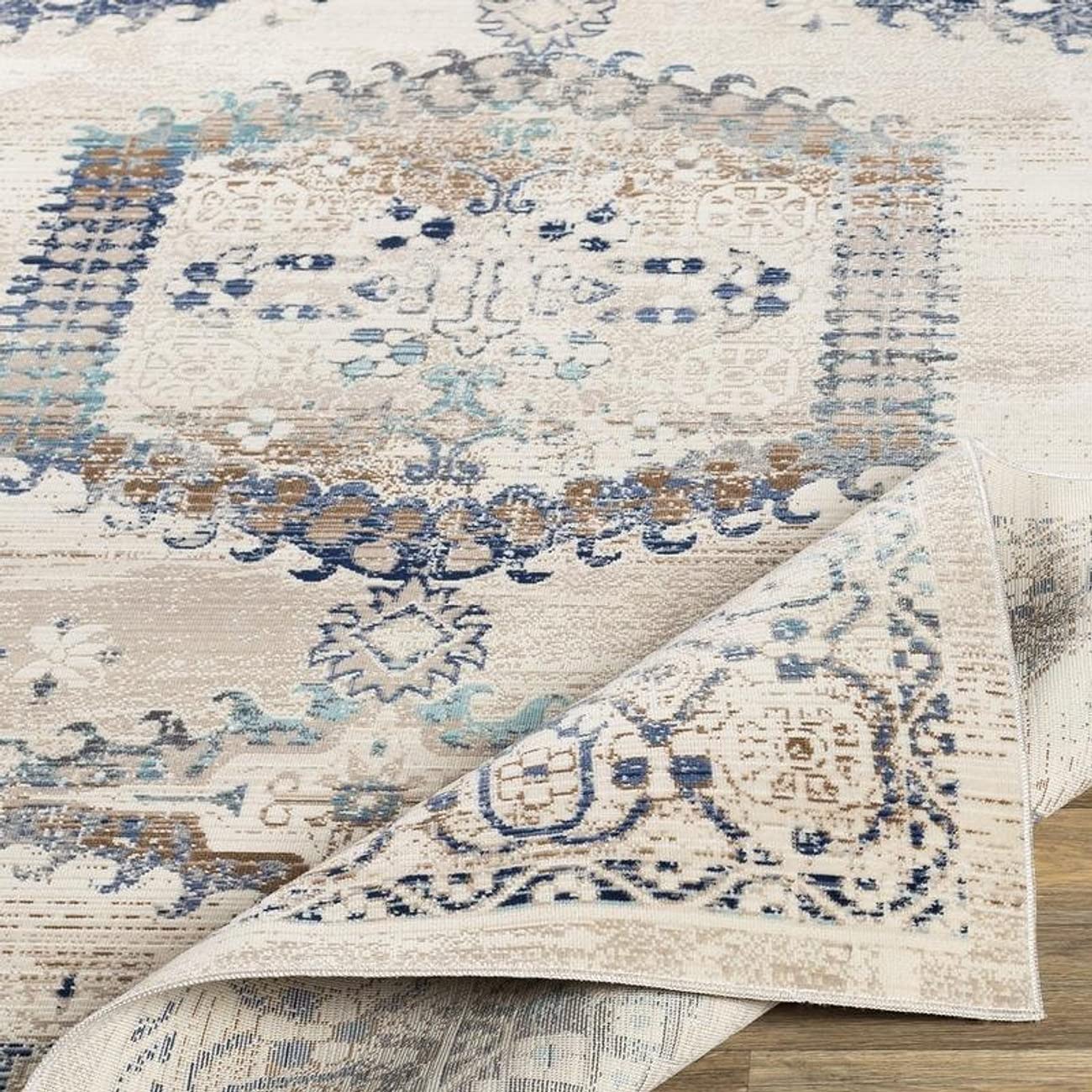Mark&Day 3x5 Traditional Aqua Area Rug - Soft Blue & White Carpet for Living Room, Bedroom, Kitchen - Non-Slip 2'7