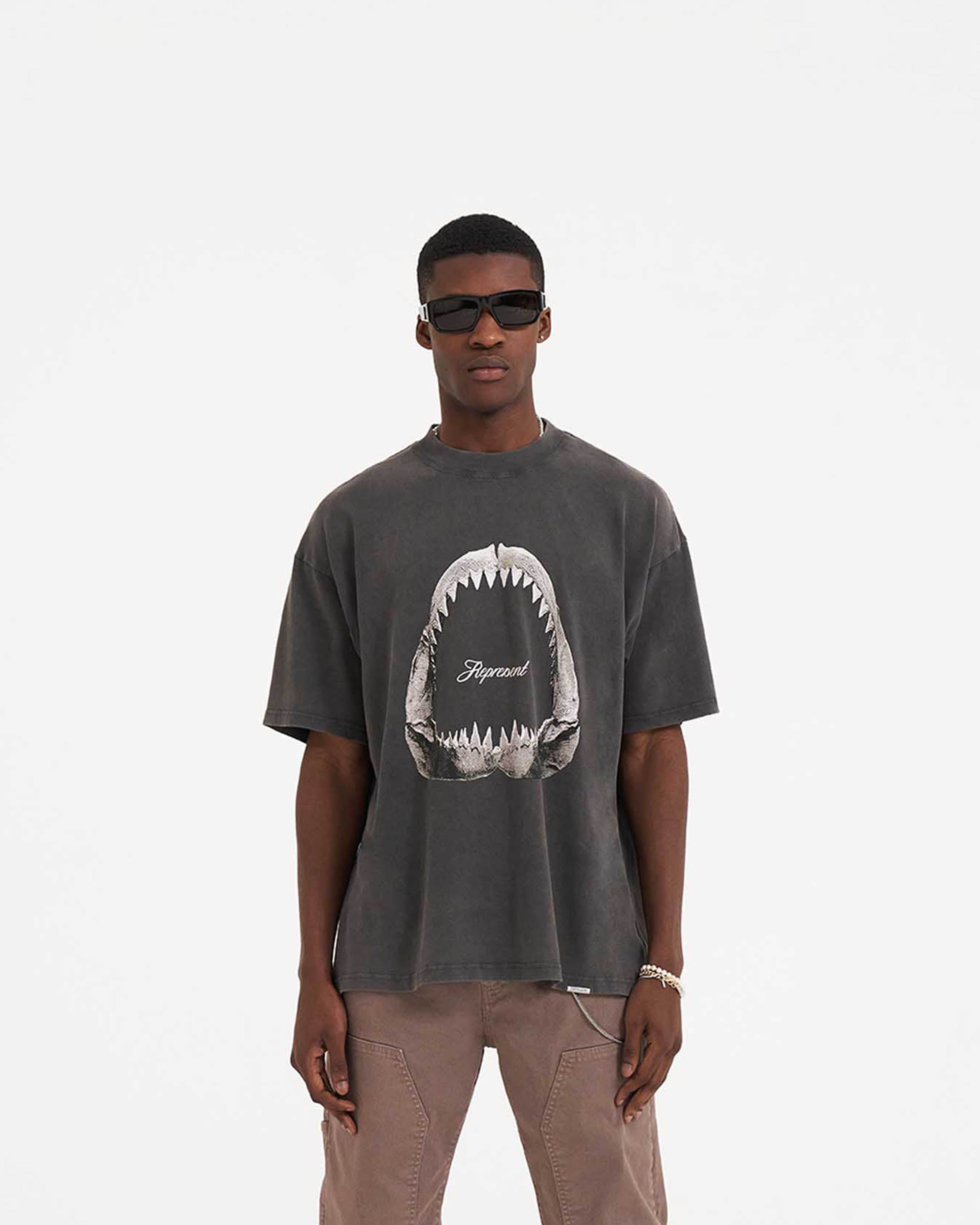 Vintage Grey Shark Jaws Graphic T-Shirt - Men's Soft Cotton Tee for Beach, Fishing & Summer Outfits