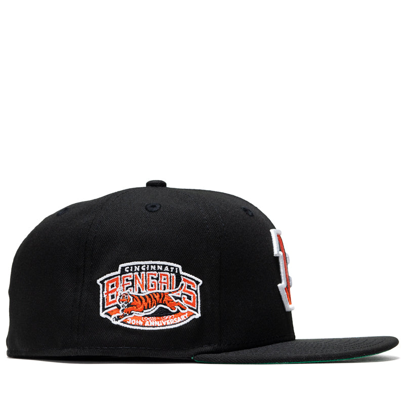 New Era x Politics Cincinnati Bengals 59FIFTY Fitted Hat - Black NFL Team Cap for Men & Women - Perfect for Football Games, Fan Gear & Streetwear Fashion