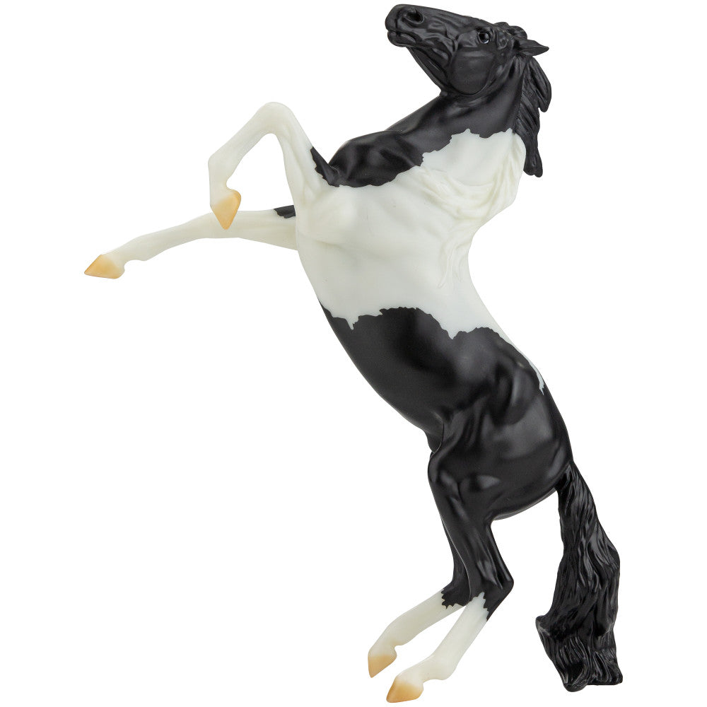 Breyer Freedom Series 1:12 Scale Black Pinto Mustang Model Horse - Realistic Collectible Toy for Display, Gifts & Equestrian Decor