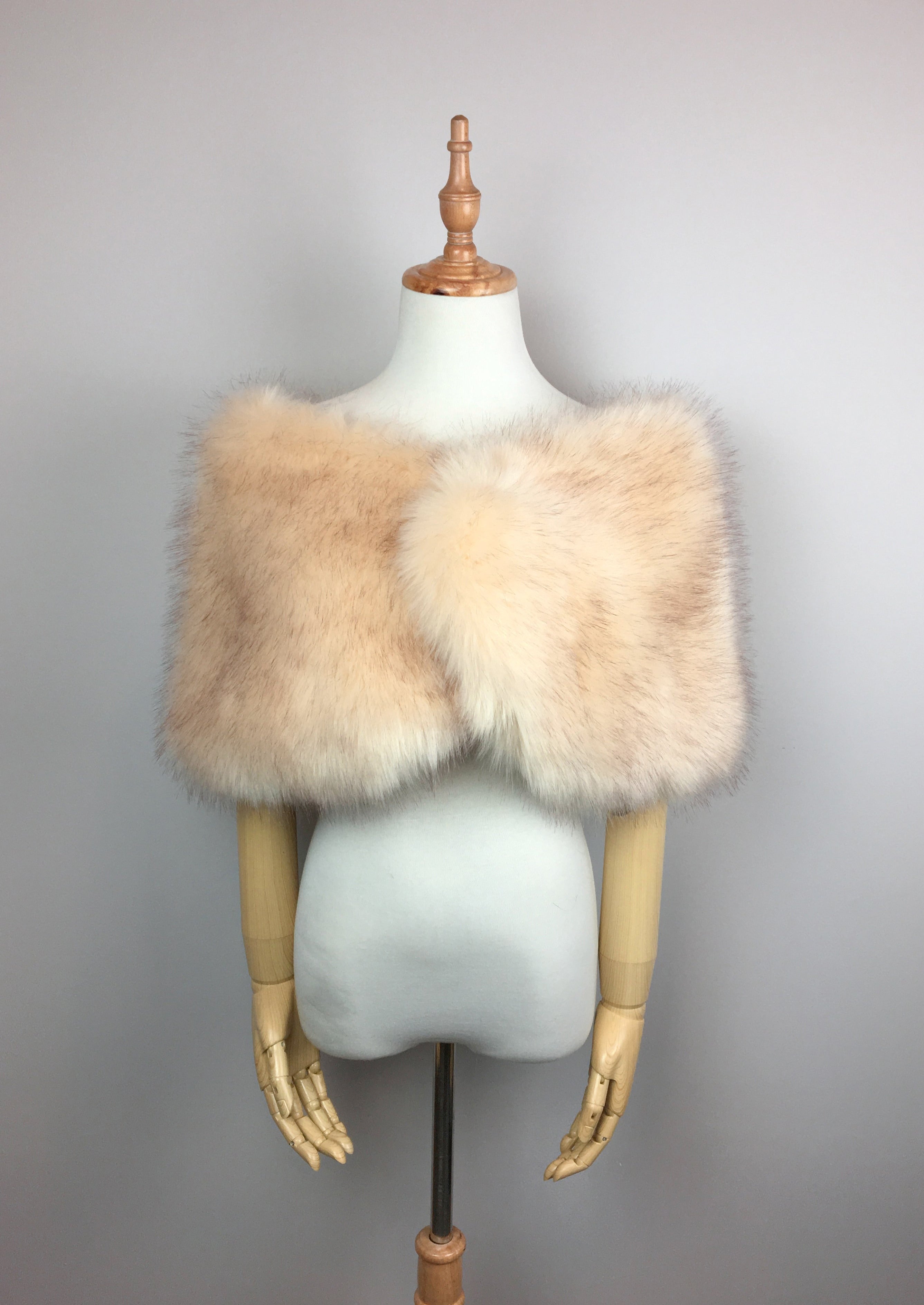 Luxury Champagne Fur Wrap Shawl - Soft Faux Fur Stole for Women (Serena Cha03) | Perfect for Weddings, Parties & Evening Events