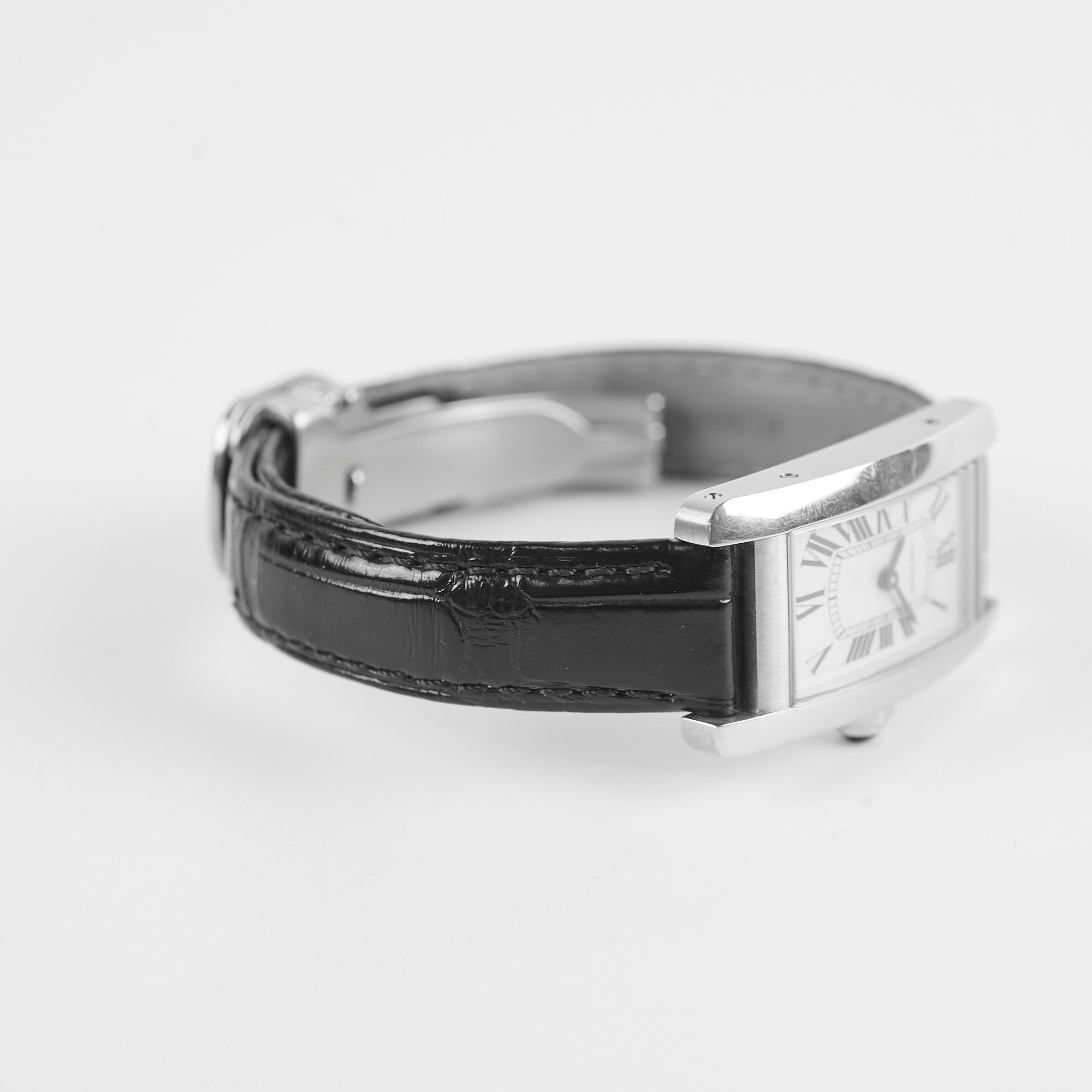 Cartier Tank Américaine Small Model 18K Gold Ladies Watch 2020 - Luxury Dress Watch for Women, Perfect for Business Meetings & Formal Occasions