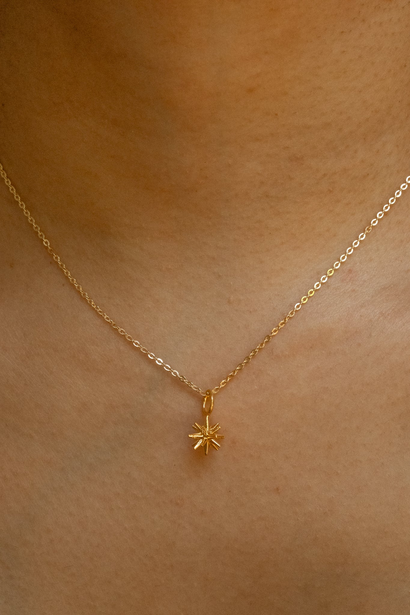 Solid Gold Calcifer Star Pendant Necklace - Howl's Moving Castle Inspired Jewelry - Perfect for Cosplay, Gifts & Anime Fans