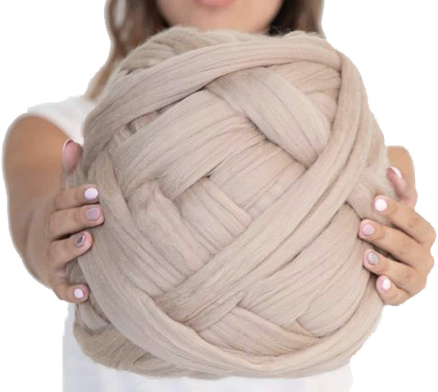 Clootess Bulky Chunky Yarn - 8lbs (3.62kg) Roving Wool for Hand Knitting, DIY Blankets & Home Decor - Perfect for Sofa Throws, Bed Blankets & Cozy Winter Crafts
