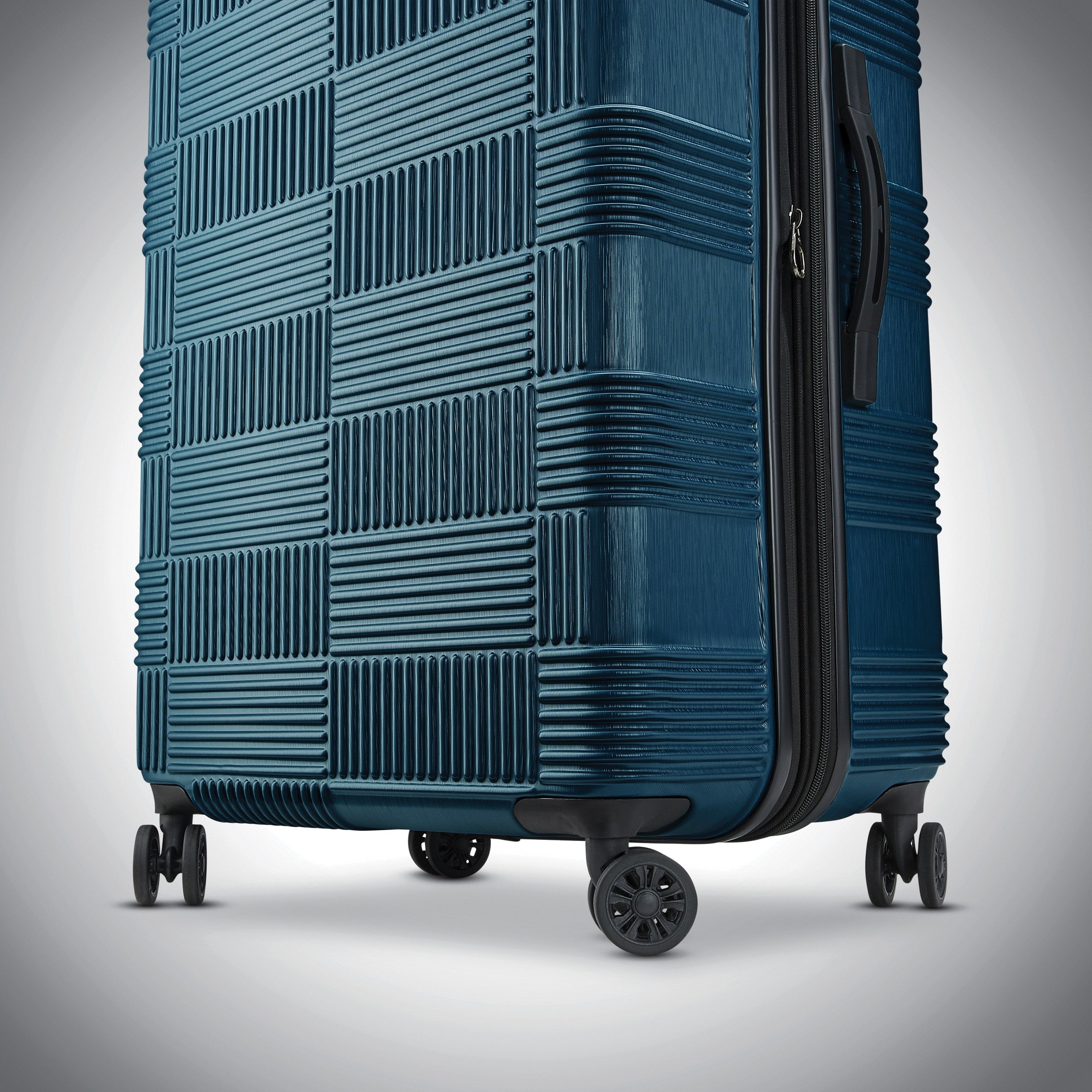 American Tourister Unify Spinner Medium Expandable Luggage - 28 Inch Lightweight Suitcase with 4 Wheels for Smooth Rolling, Perfect for International Travel & Business Trips