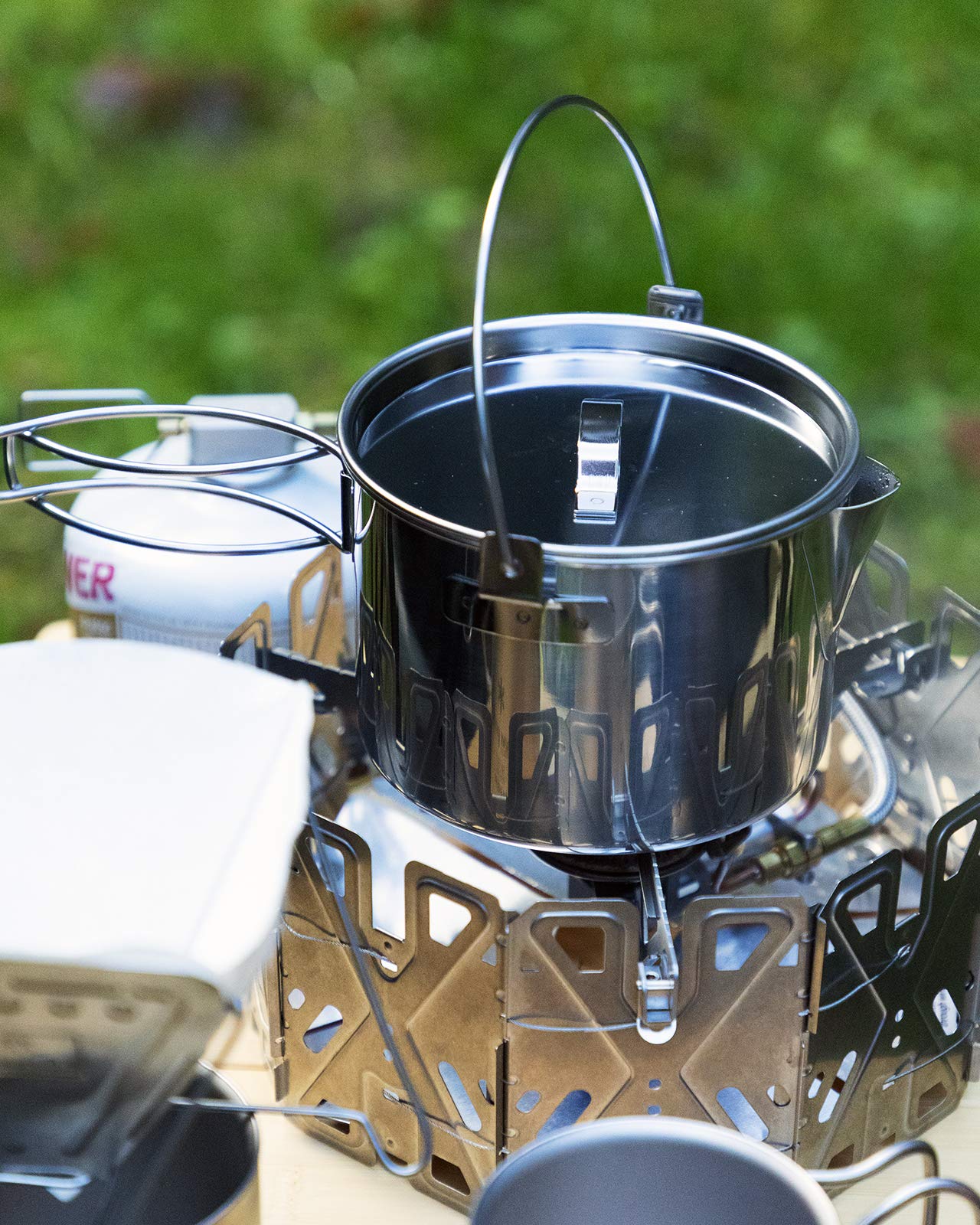 Snow Peak Kettle No.1 - Premium Stainless Steel Camping Kettle for Outdoor Cooking, Hiking & Backpacking - Lightweight & Durable Design for Boiling Water & Making Tea in Wilderness
