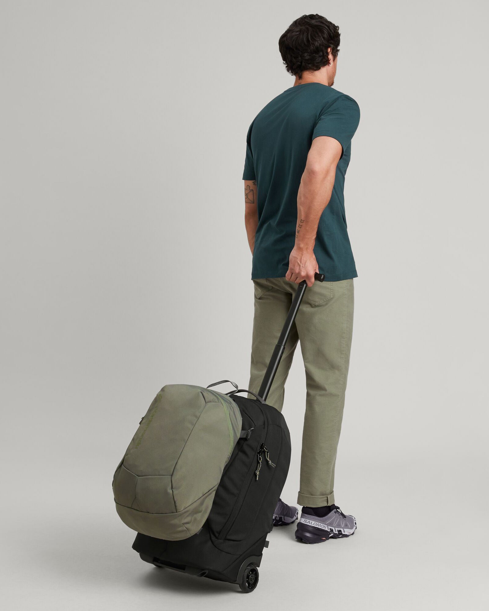 Gluon Beyond Backpack 18L Lightweight Hiking Daypack - Water-Resistant Travel Backpack for Men & Women - Perfect for Outdoor Adventures, Commuting & Daily Use