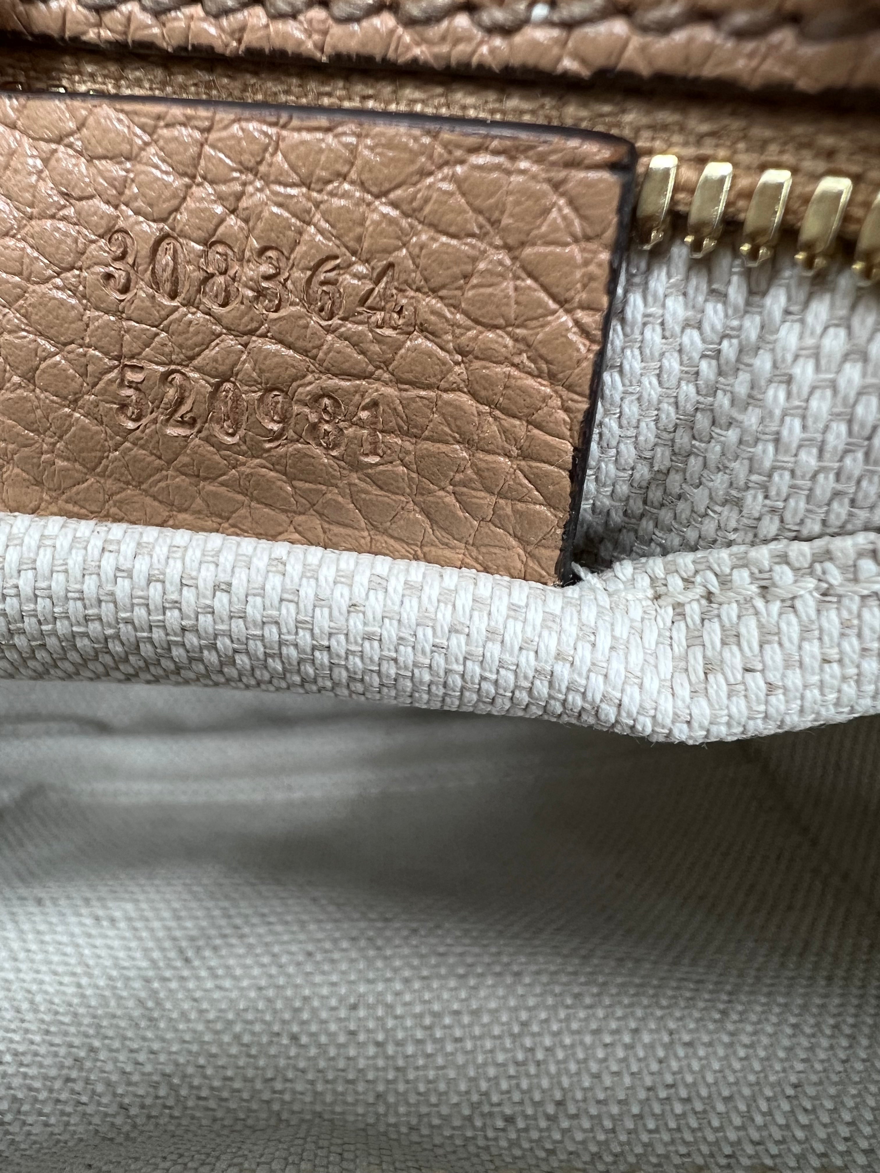 Gucci Beige Leather Soho Disco Crossbody Bag for Women - Stylish Shoulder Purse with Adjustable Strap, Perfect for Daily Use, Travel & Night Out