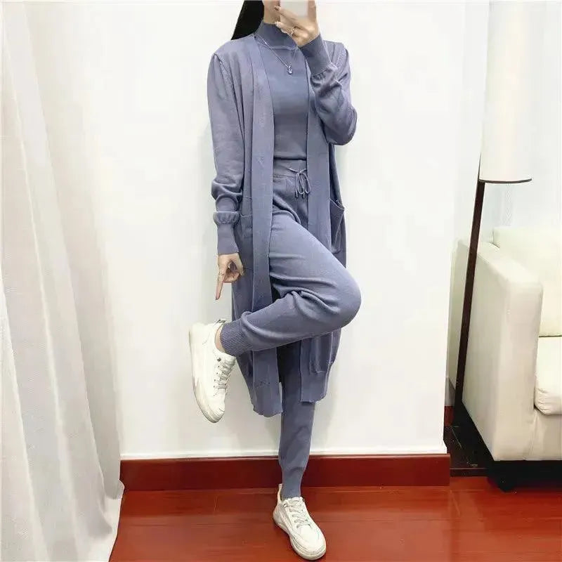 Cozy Women's Knit 3-Piece Lounge Set - Soft & Comfortable Pajama Outfit for Relaxing at Home, Sleeping or Lounging