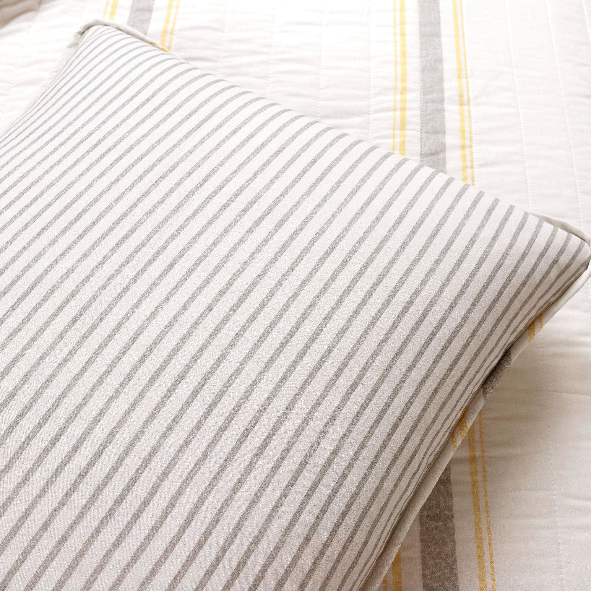 Farmhouse Stripe Reversible Cotton Quilt Set - King Size, Soft & Breathable Bedding for All Seasons - Perfect for Cozy Bedrooms, Guest Rooms & Vacation Homes