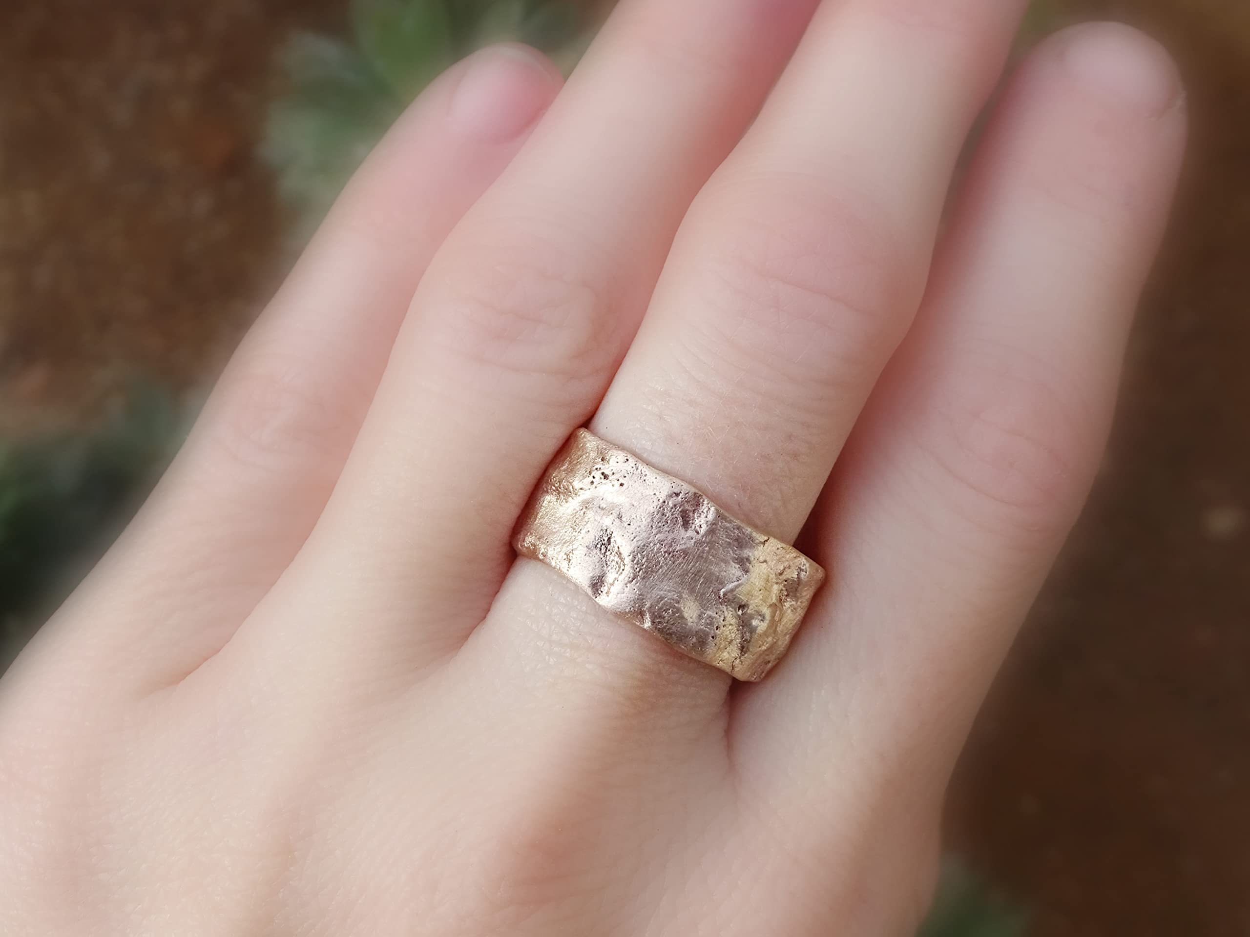 Stylish Bronze & Silver Men's Ring - Cool Wedding Band, Anniversary & Engagement Gift - Molten Structured Design with Wood Grain Texture - Perfect for Weddings, Anniversaries & Everyday Wear