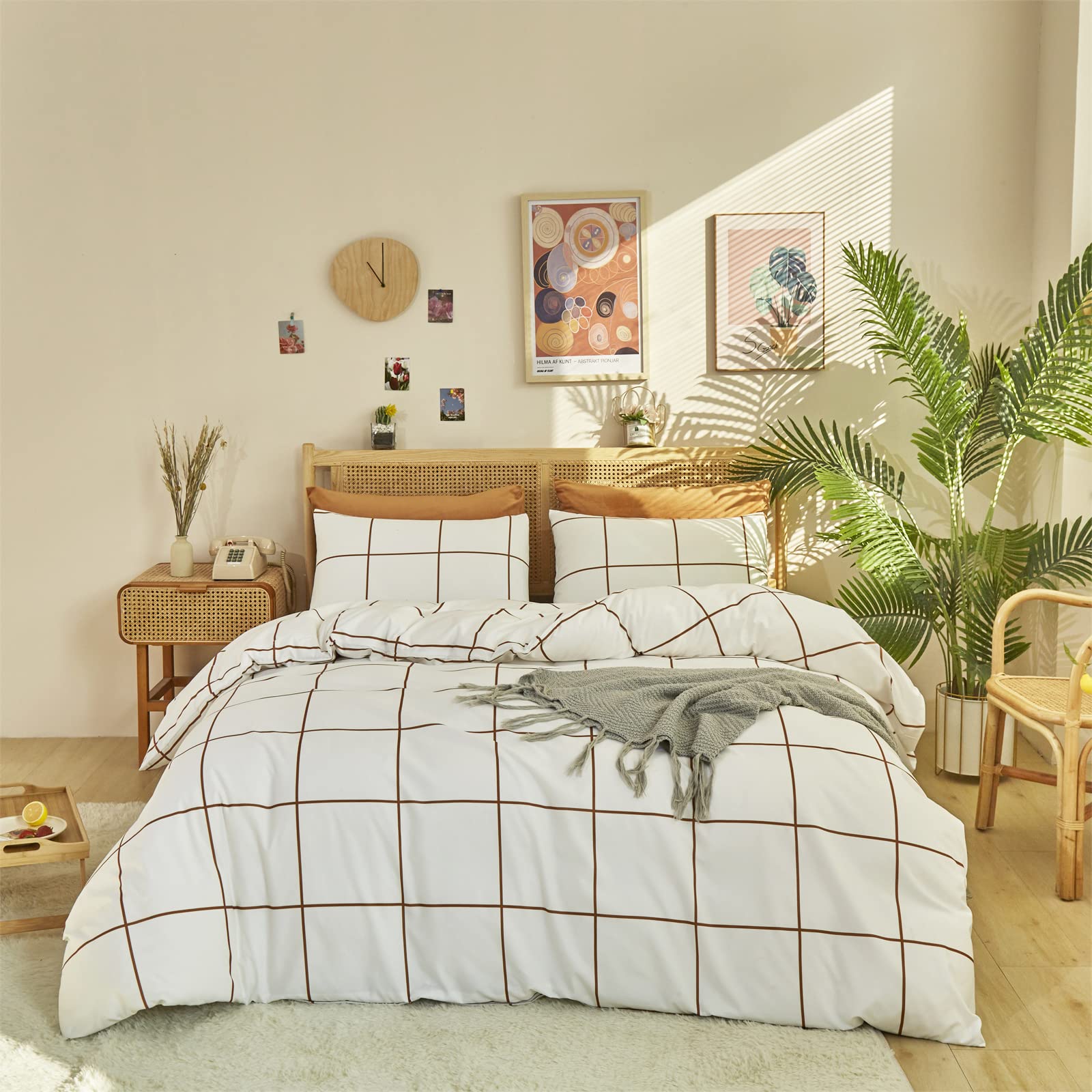 CLOTHKNOW White Pumpkin Plaid Comforter Set Queen Size - 3 Piece Geometric Checkered Bedding Set with Caramel Grid Pattern for Men & Women | Perfect for Cozy Fall Bedrooms, Guest Rooms & Dorm Decor