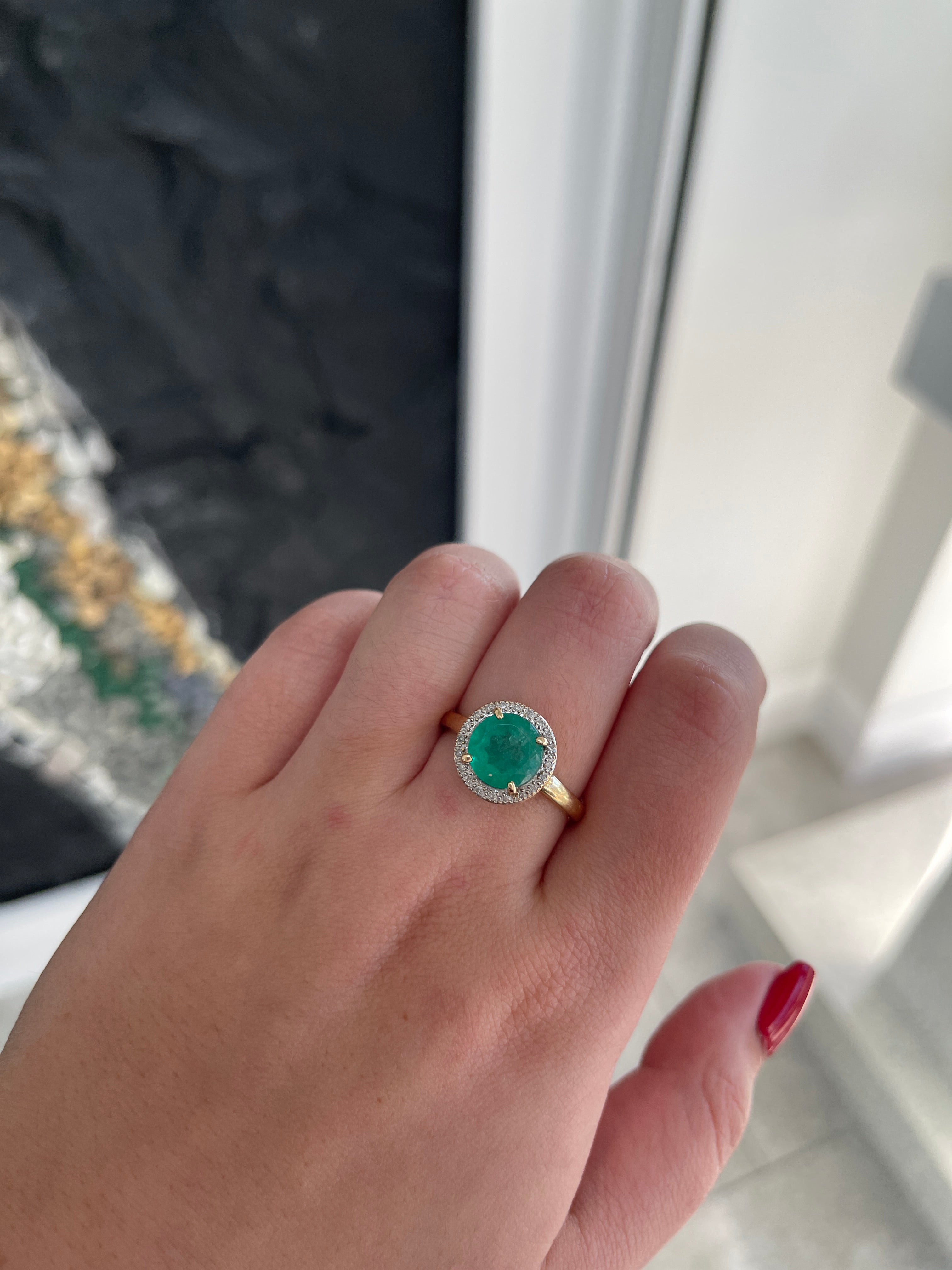 2.80tcw 14K Gold Round Cut Medium Green Emerald & Diamond Halo Right Hand Ring for Women - Elegant Statement Jewelry for Parties, Weddings & Special Occasions