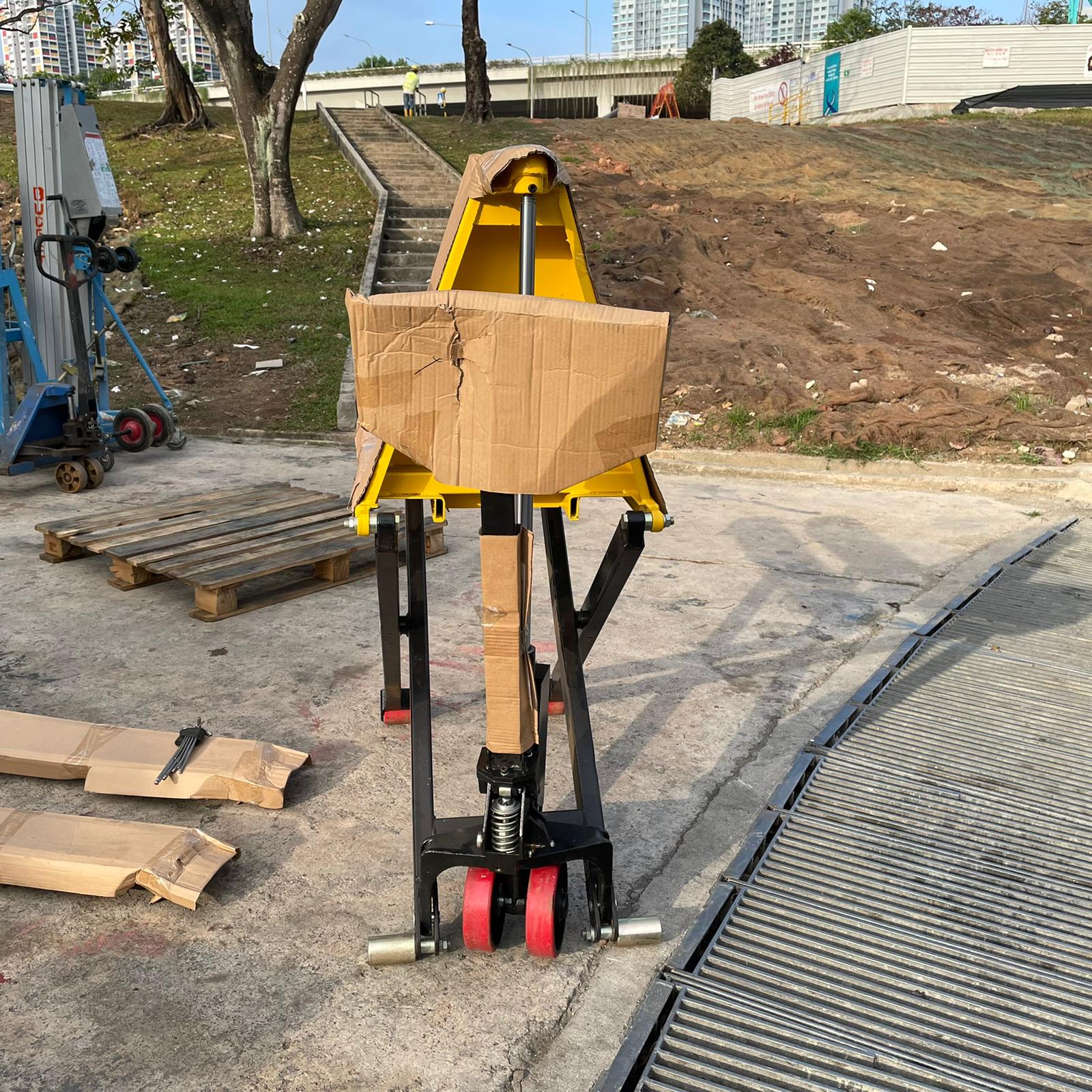 Aiko 1.5 Ton High Lift Scissor Pallet Truck - Heavy Duty Warehouse Equipment for Loading & Unloading | Model PT HPT5415M | Ideal for Industrial Warehouses, Factories & Logistics Centers
