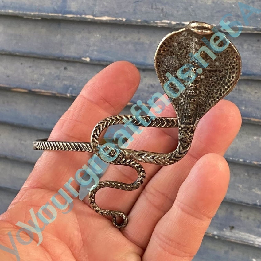 Vintage Cobra Snake Upper Arm Bracelet - Stylish Boho Arm Cuff for Women, Fashion Jewelry for Parties, Festivals, and Costume Accessories