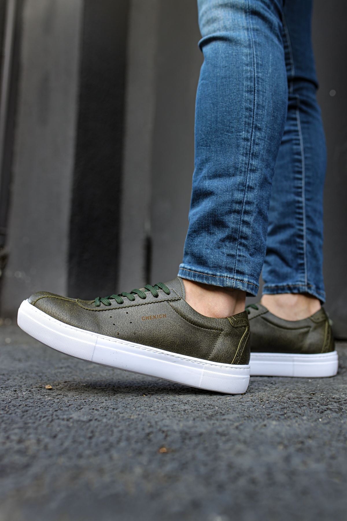 Men's CH163 CBT Casual Sneakers - Lightweight Comfortable Walking Shoes for Outdoor, Gym & Daily Wear