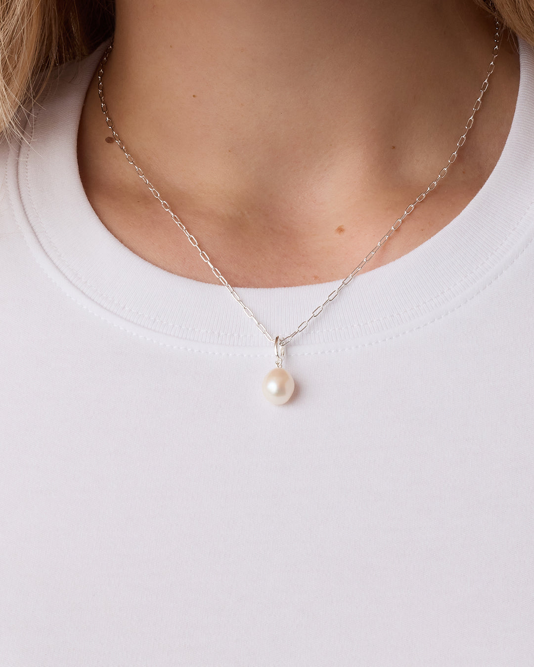 Pearl Parker Charm - Elegant Pearl Jewelry for Women, Perfect for Gifts, Parties & Special Occasions