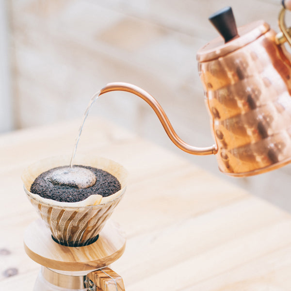 Hario Copper Buono Stovetop Gooseneck Kettle 900ml - Premium Pour Over Coffee & Tea Brewer for Home Baristas & Tea Enthusiasts
