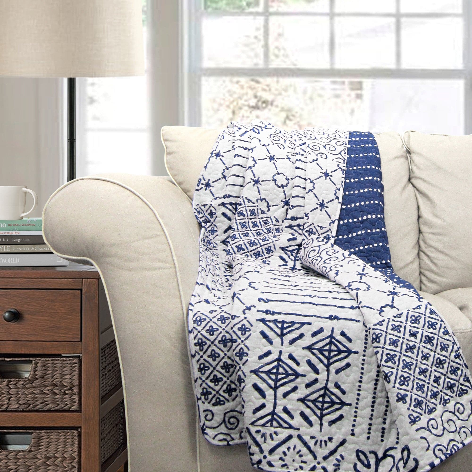 Monique Soft & Cozy Knit Throw Blanket - Luxurious Warmth for Sofa, Bed & Couch - Perfect for Winter Nights, Movie Time & Home Decor