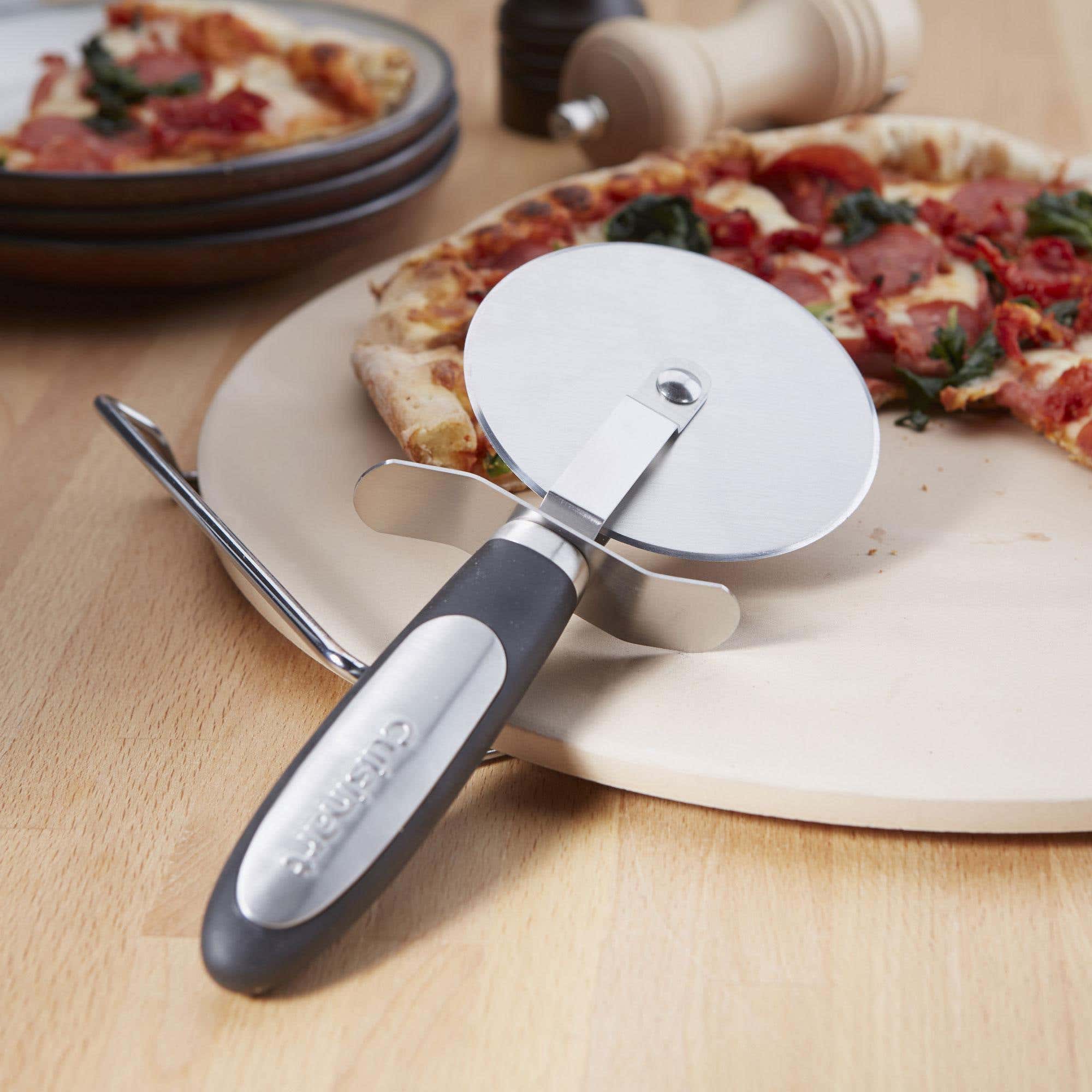 Cuisinart Pizza Cutter Elements - Stainless Steel Wheel Blade with Ergonomic Handle for Perfect Slicing | Ideal for Homemade Pizza, Calzones & Pasta Cutting | CTG-07-PCC