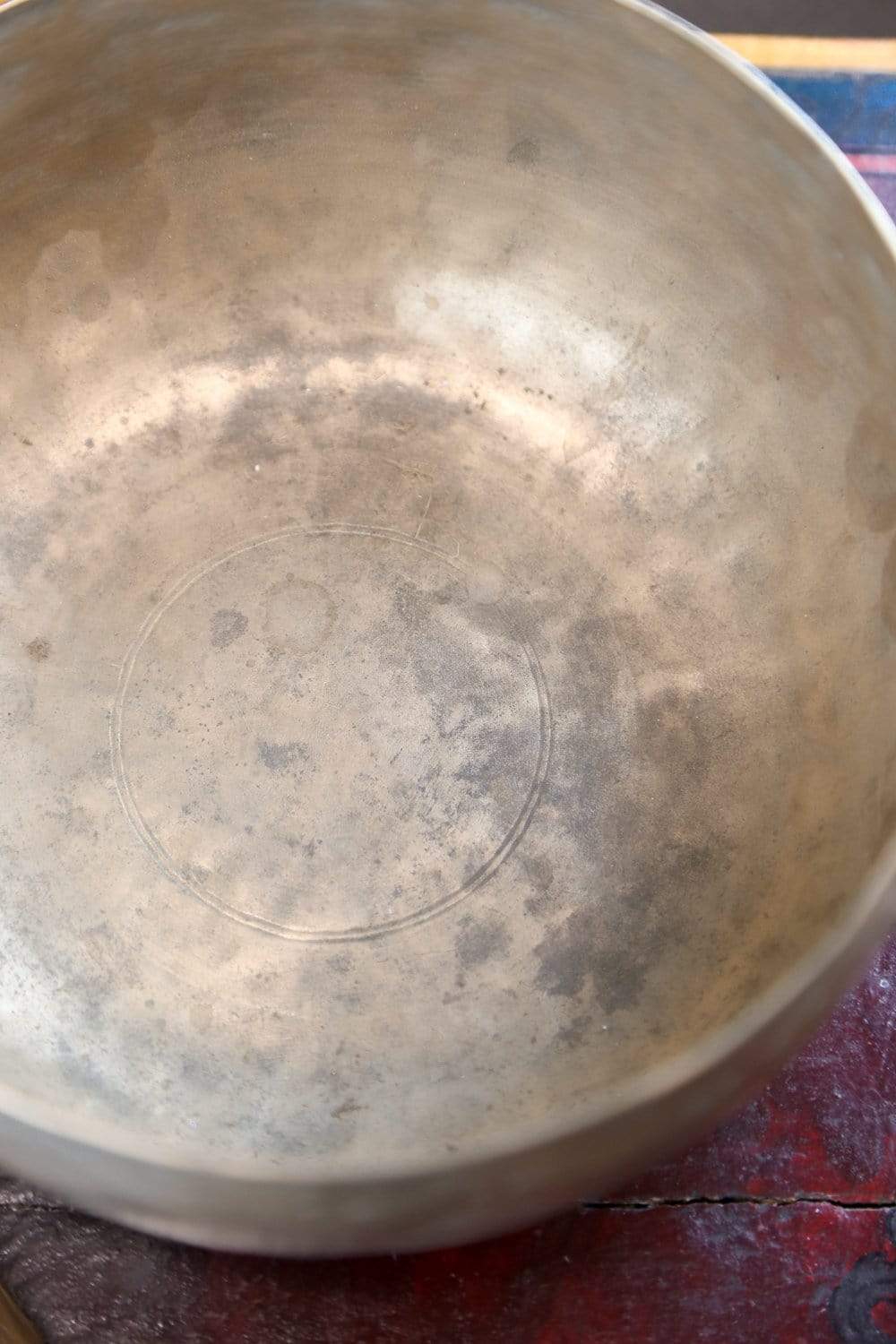 Heart Chakra Singing Bowl - Antique Tibetan Meditation Bowl for Compassion & Healing | Perfect for Yoga, Sound Therapy & Spiritual Practices