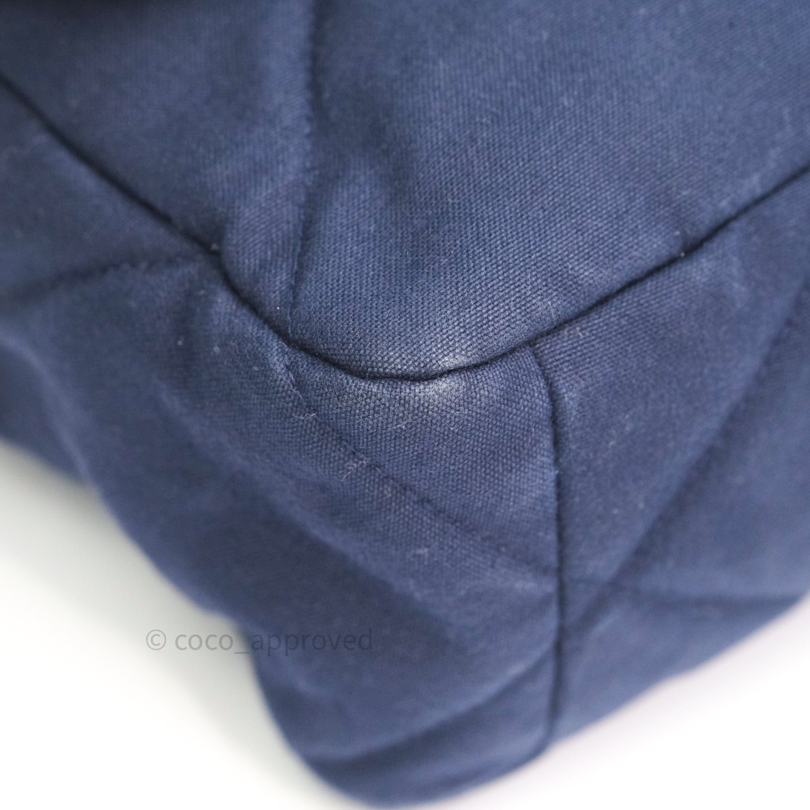 Chanel 19 Medium Flap Bag in Navy Canvas with Mixed Hardware - Luxury Designer Handbag for Women, Perfect for Work, Travel & Evening Events