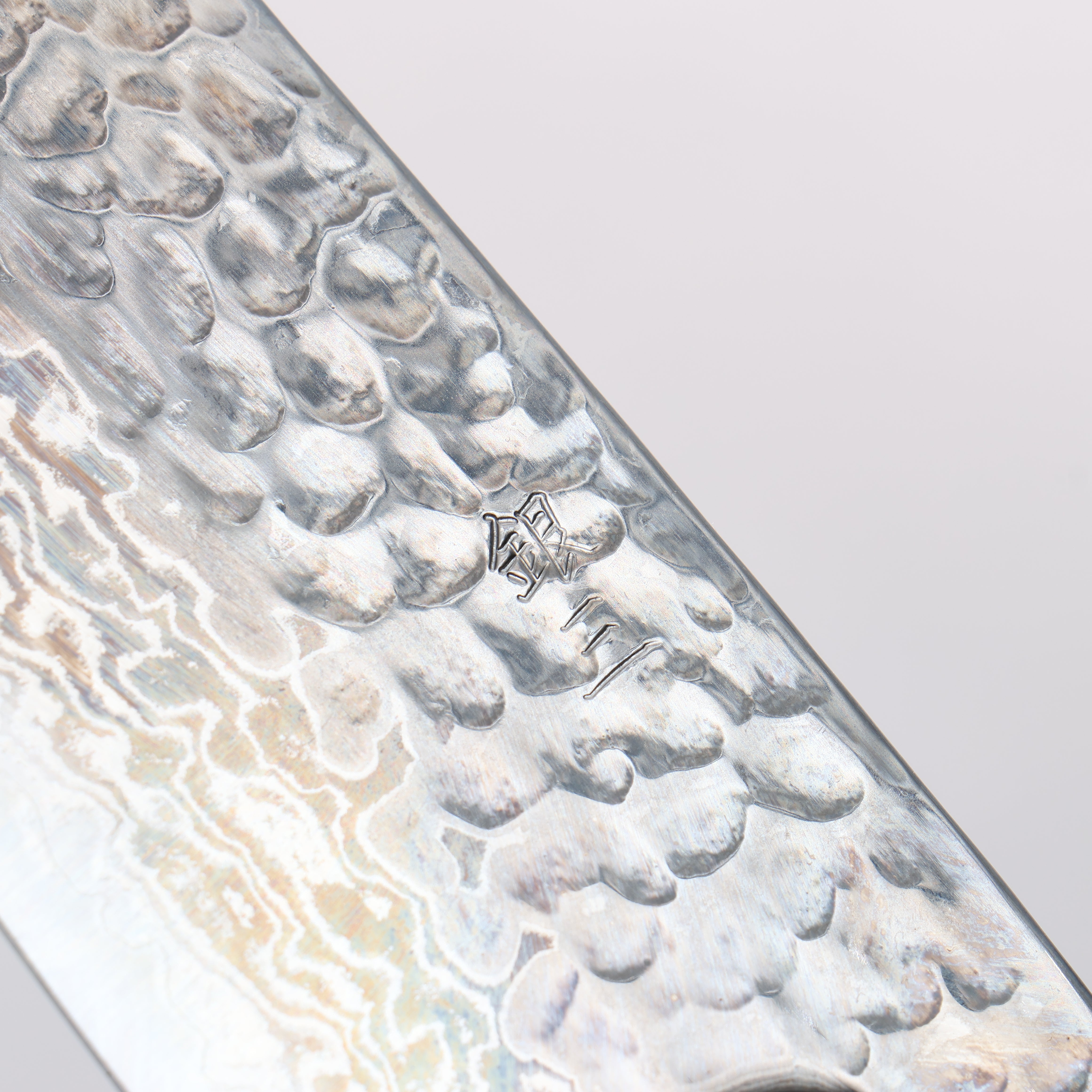 Premium OUL Silver Steel No.3 Hammered Damascus Santoku Knife - 165mm with Oak Handle - Japanese Kitchen Knife for Professional Chefs & Home Cooking - Perfect for Slicing, Dicing & Chopping Vegetables, Meat & Fish