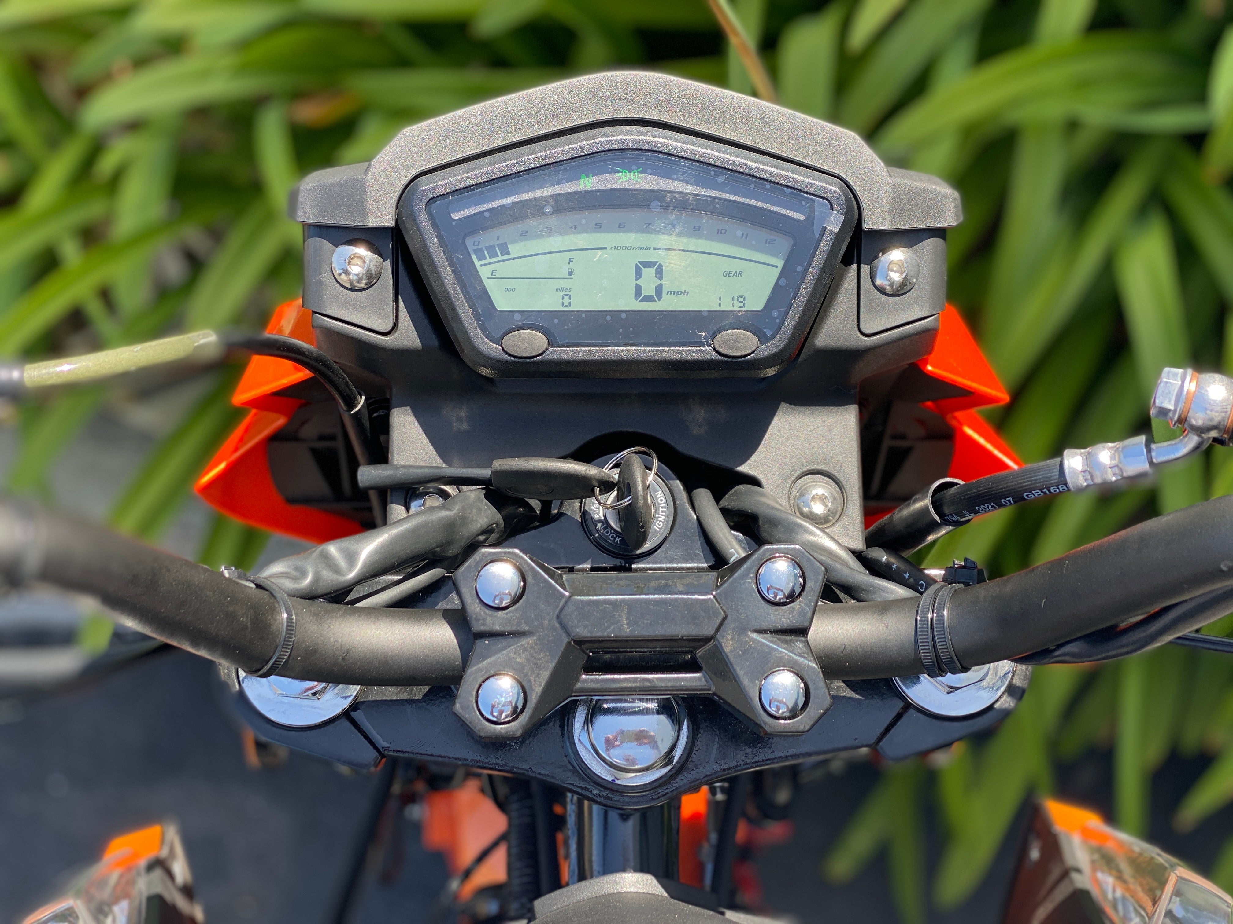 **Lifan SS3 150cc Motorcycle - 5-Speed Manual Dirt Bike for Adults, Off-Road & Trail Riding**