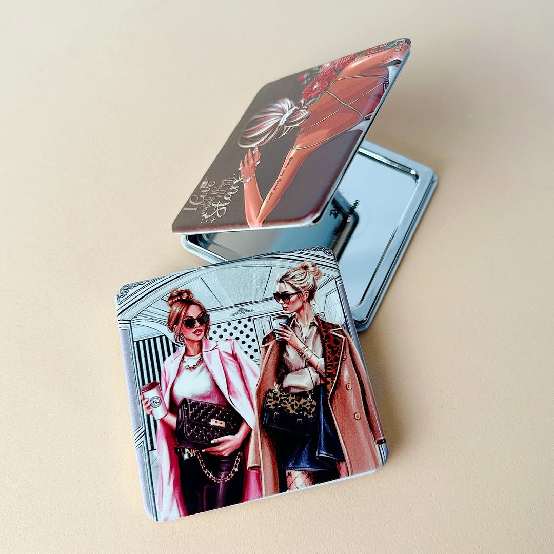 Portable Square Compact Mirror with Mirror Case - Perfect for Travel, Makeup, and Handbag Essentials