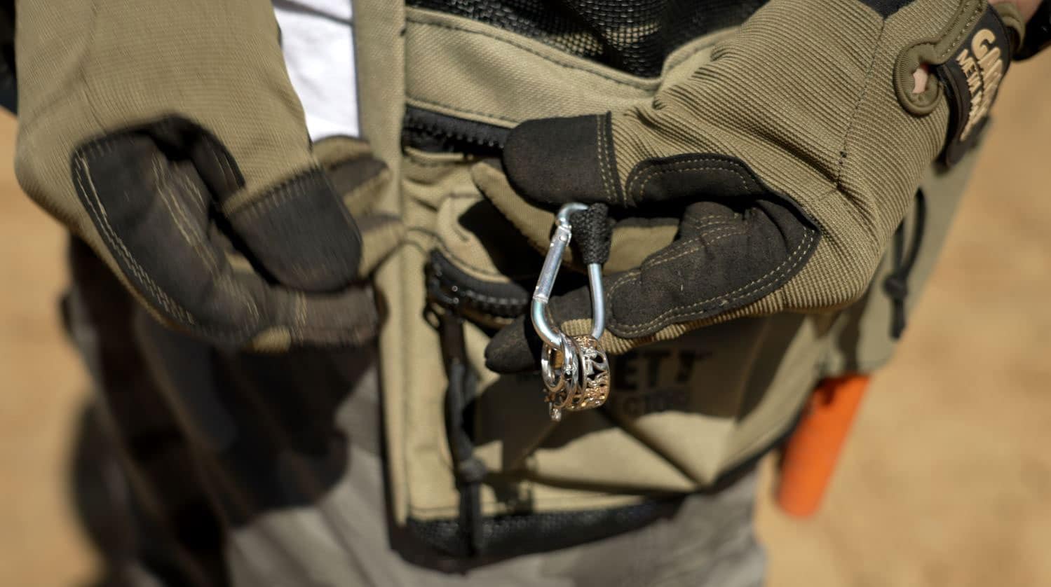 Garrett All Terrain Dig Pouch - Durable Tactical Gear for Metal Detecting, Outdoor Adventures & Survival - Perfect for Treasure Hunting, Camping & Hiking Accessories