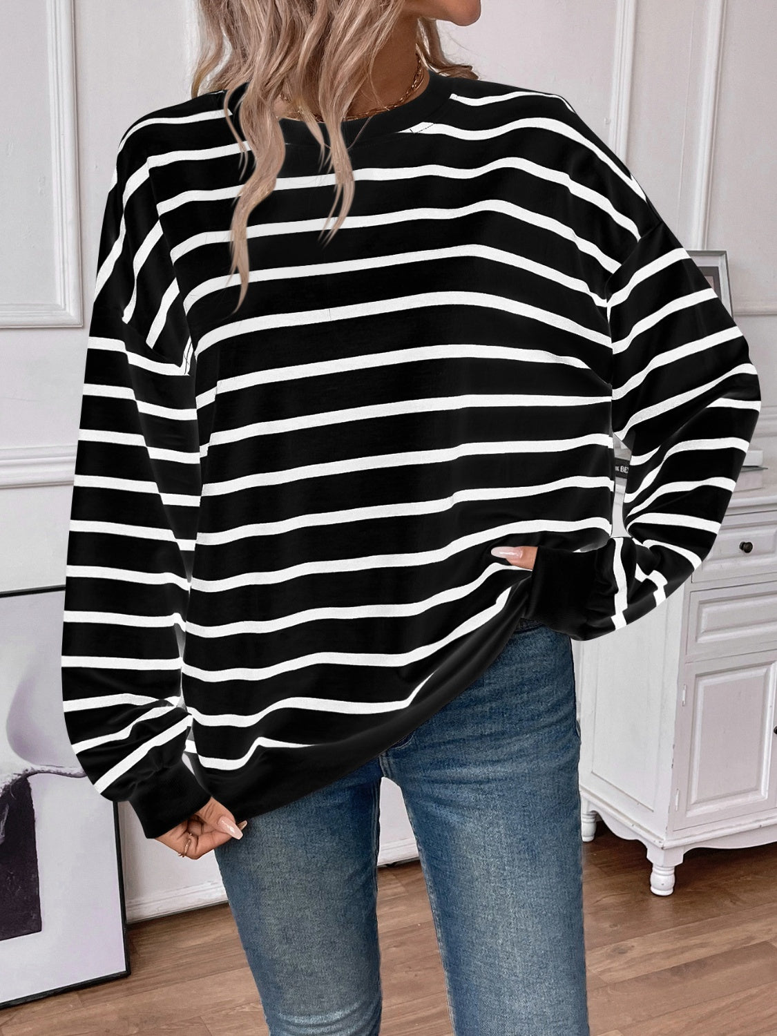 Lovelet Striped Round Neck Long Sleeve Sweatshirt for Women - Cozy Casual Pullover Top for Fall & Winter - Perfect for Lounge, Workout, and Everyday Wear